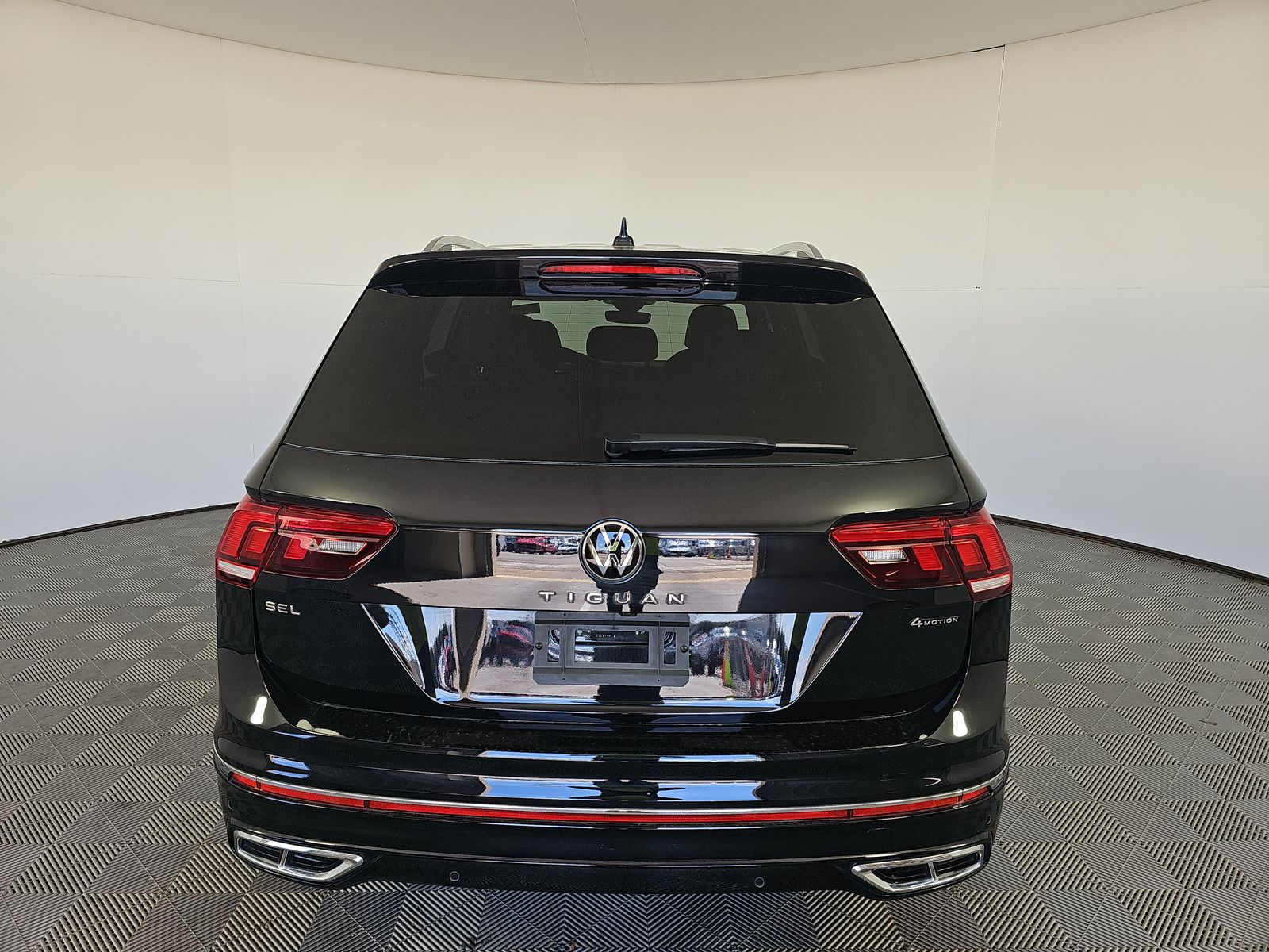 2024 Volkswagen Tiguan 2.0T SEL R-Line AWD