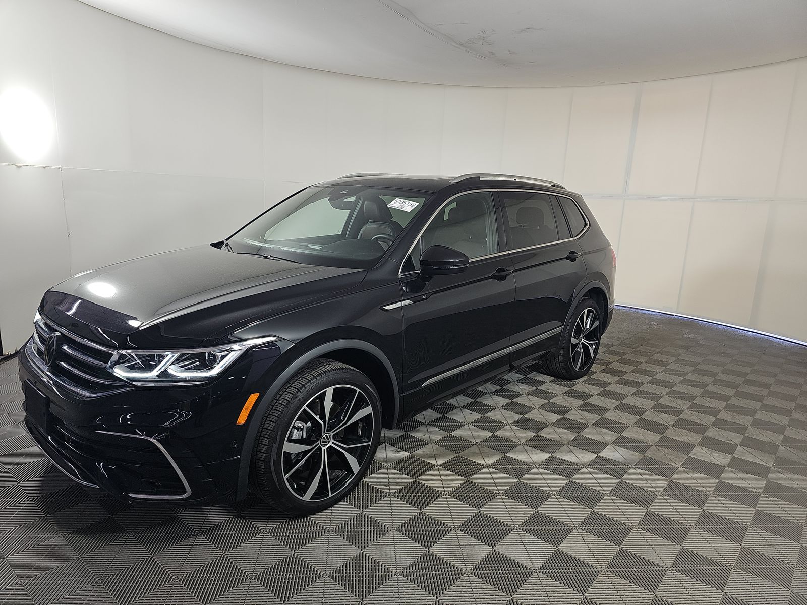 2024 Volkswagen Tiguan 2.0T SEL R-Line AWD