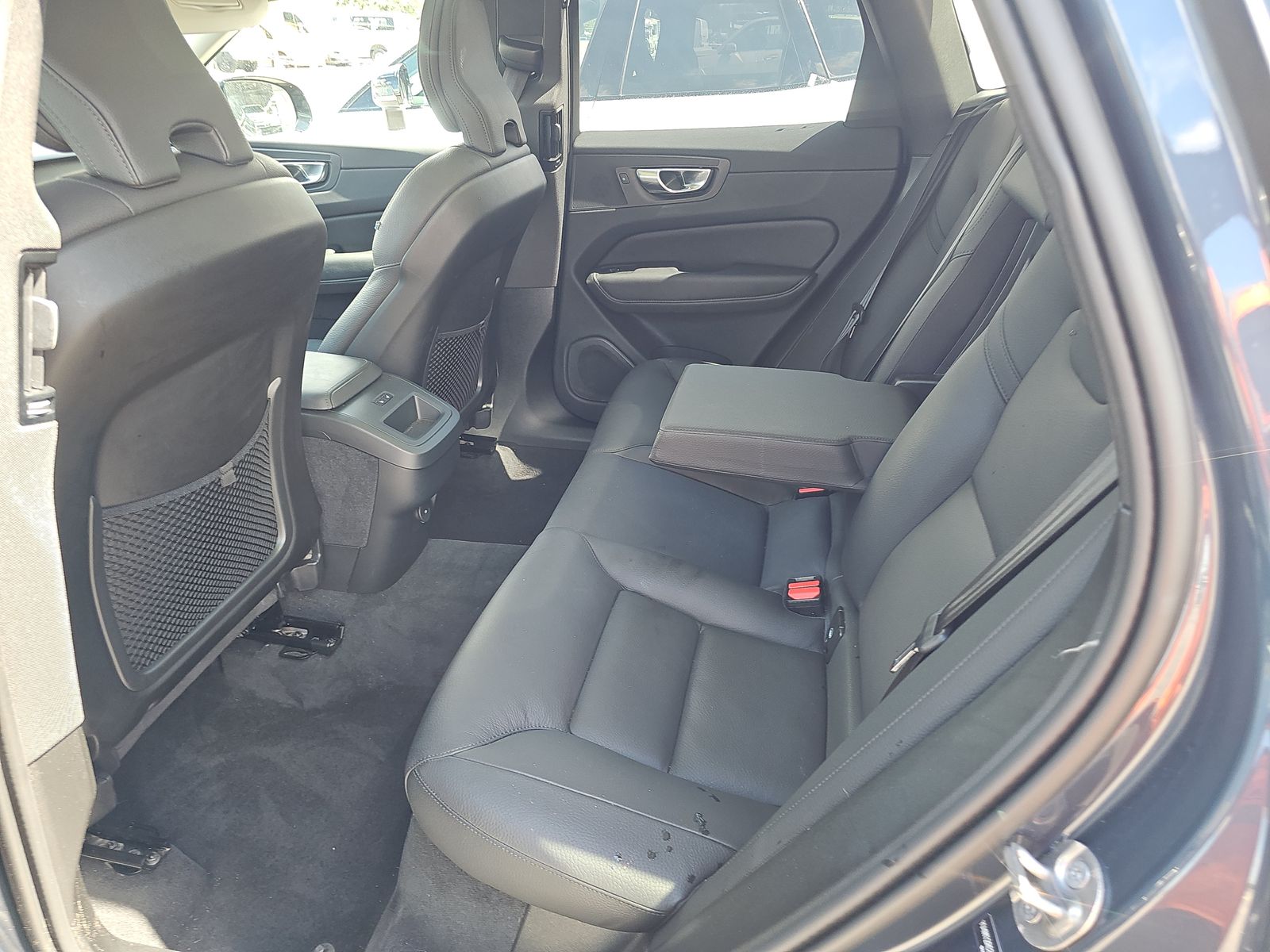 2025 Volvo XC60 B5 Plus AWD