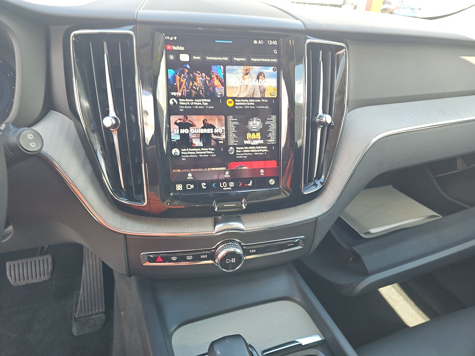 2025 Volvo XC60 B5 Plus AWD