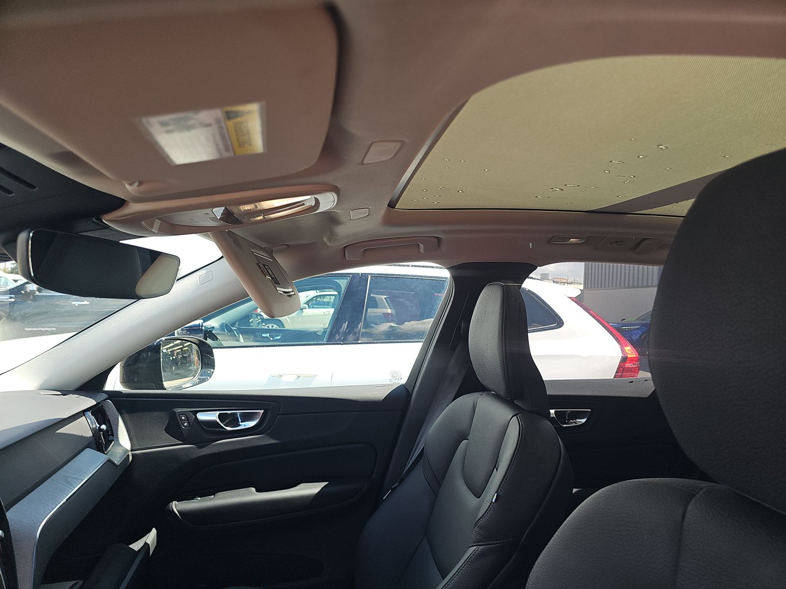 2025 Volvo XC60 B5 Plus AWD