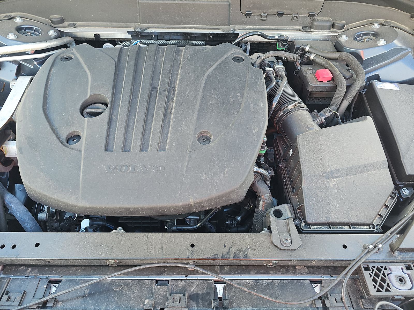 2025 Volvo XC60 B5 Plus AWD