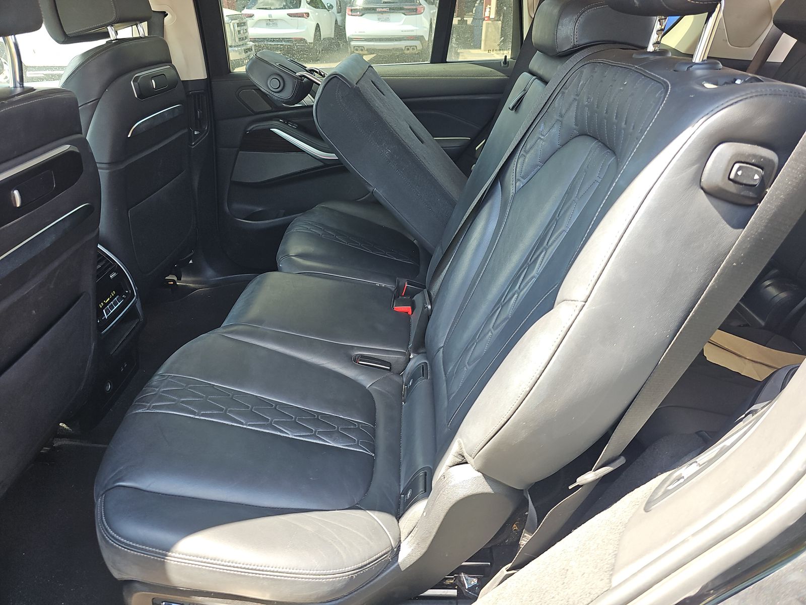 2023 BMW X7 xDrive40i AWD