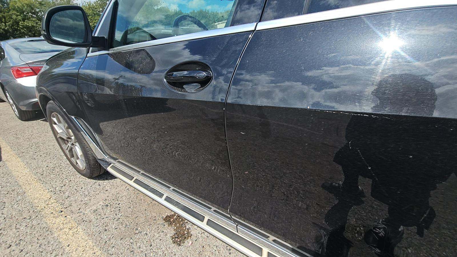 2023 BMW X7 xDrive40i AWD