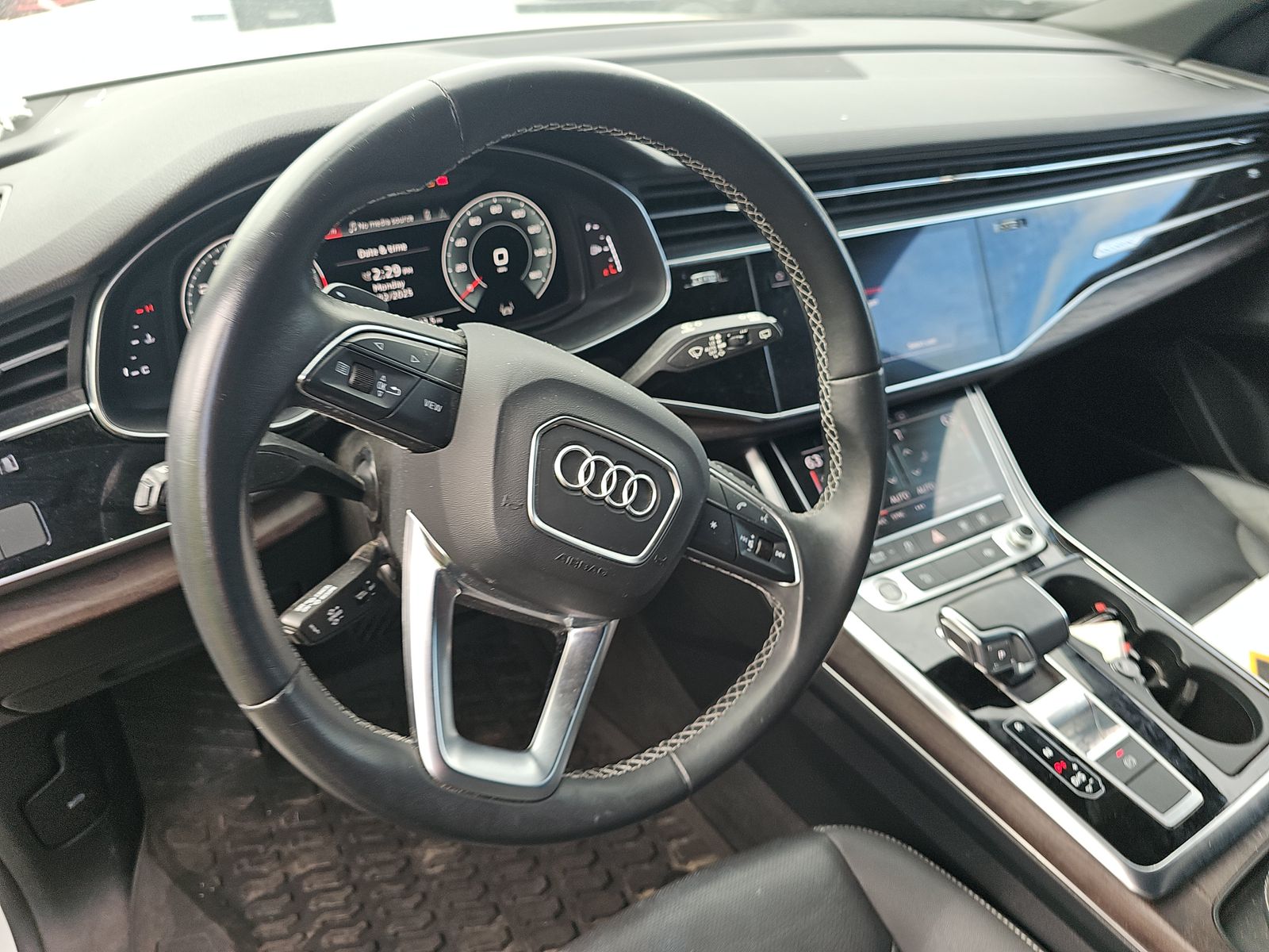 2022 Audi Q8 Premium Plus AWD