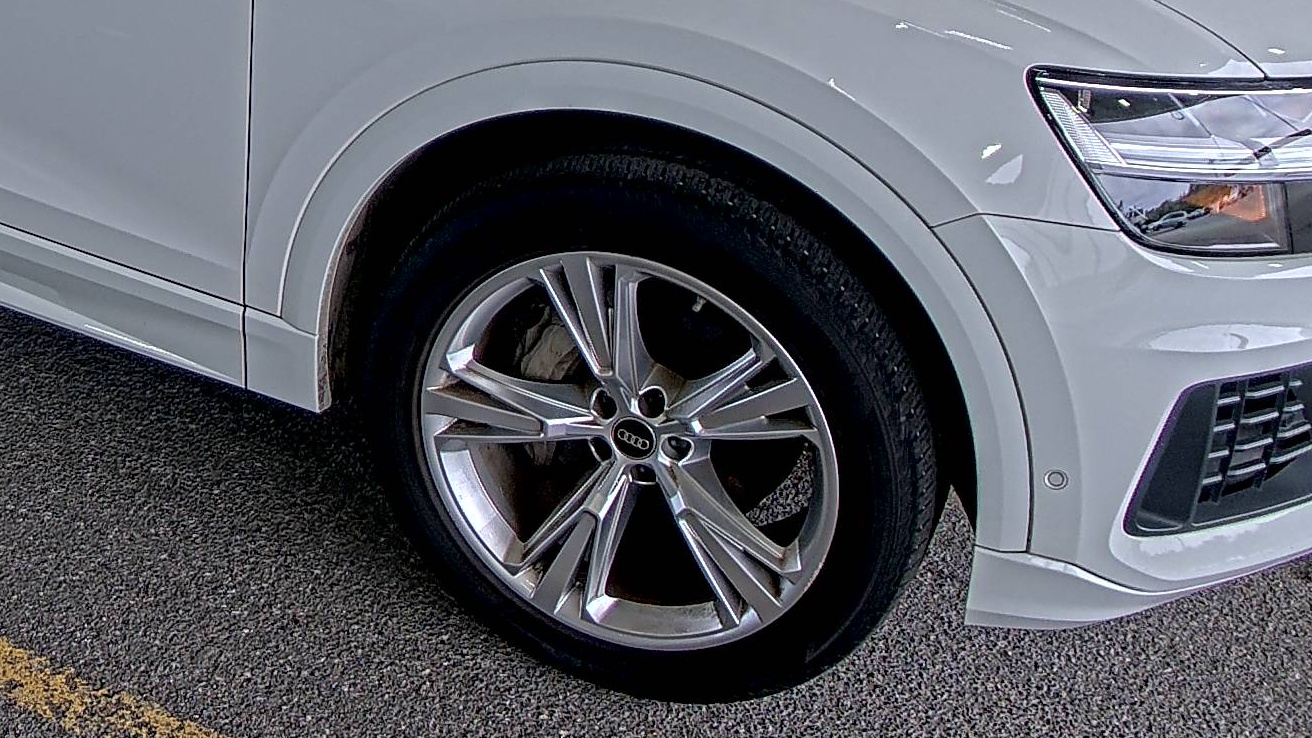2022 Audi Q8 Premium Plus AWD