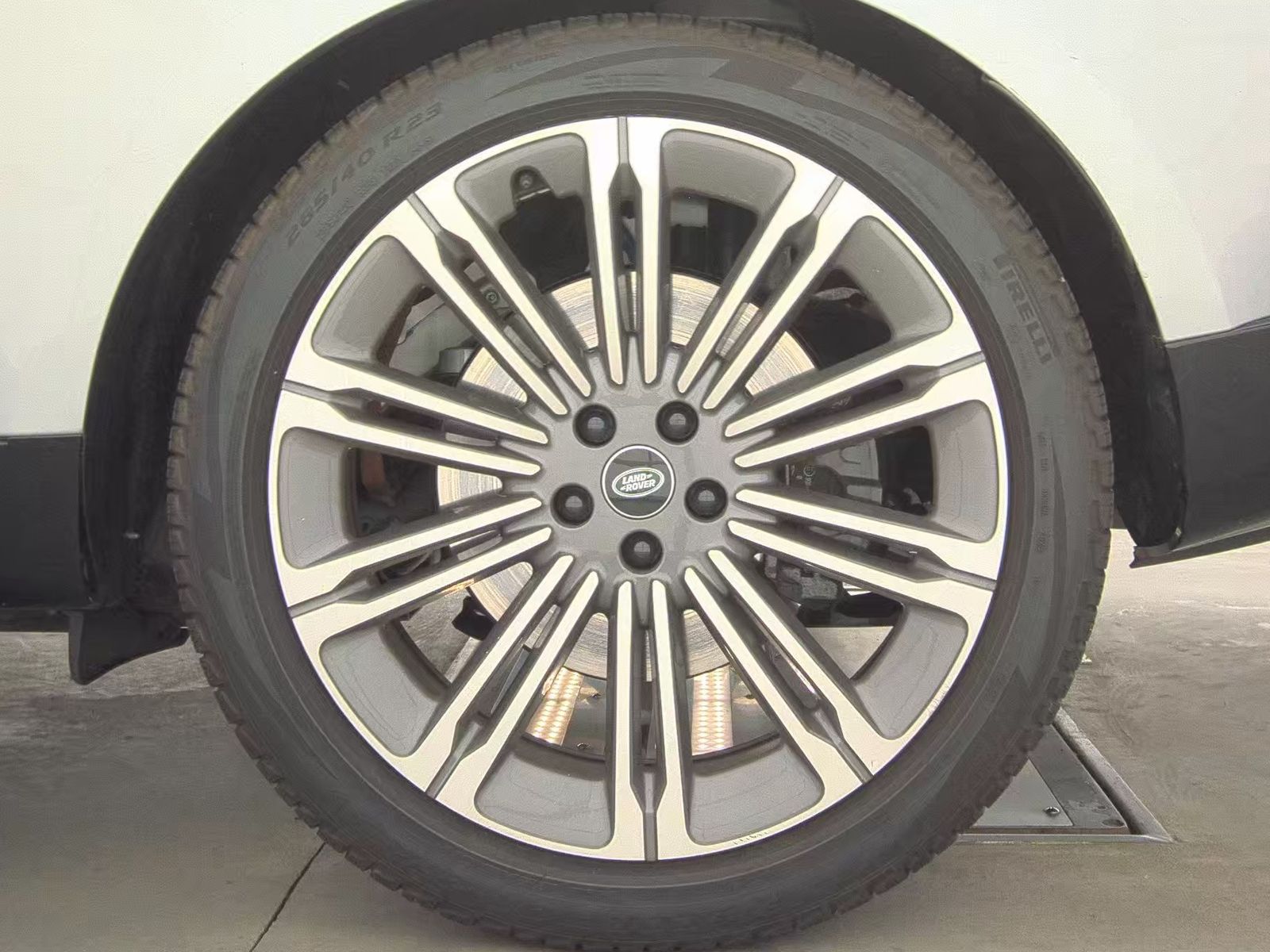 2023 Land Rover Range Rover Autobiography AWD