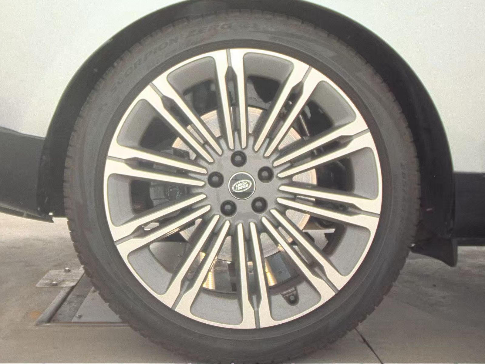 2023 Land Rover Range Rover Autobiography AWD