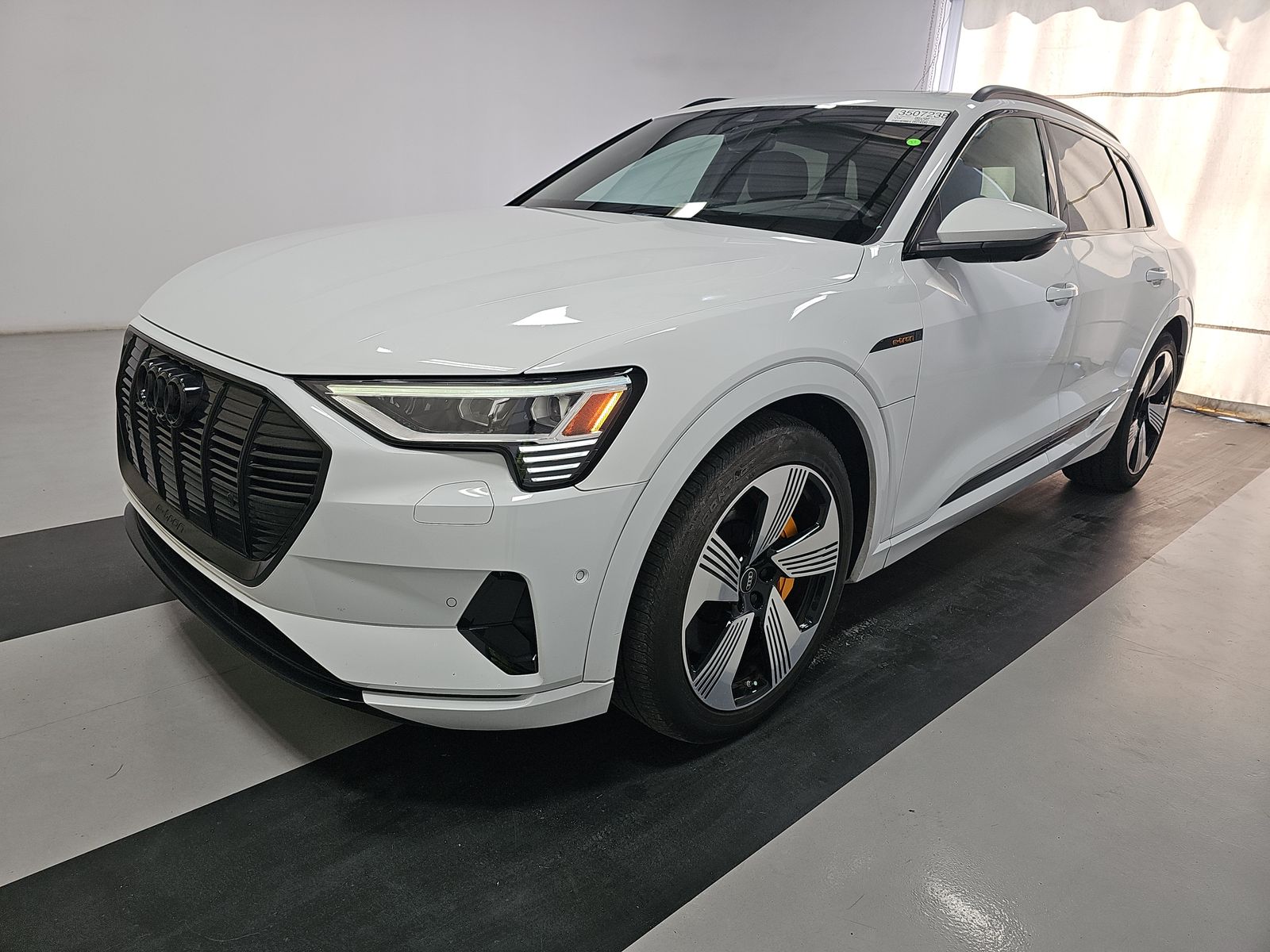2023 Audi e-tron Premium Plus