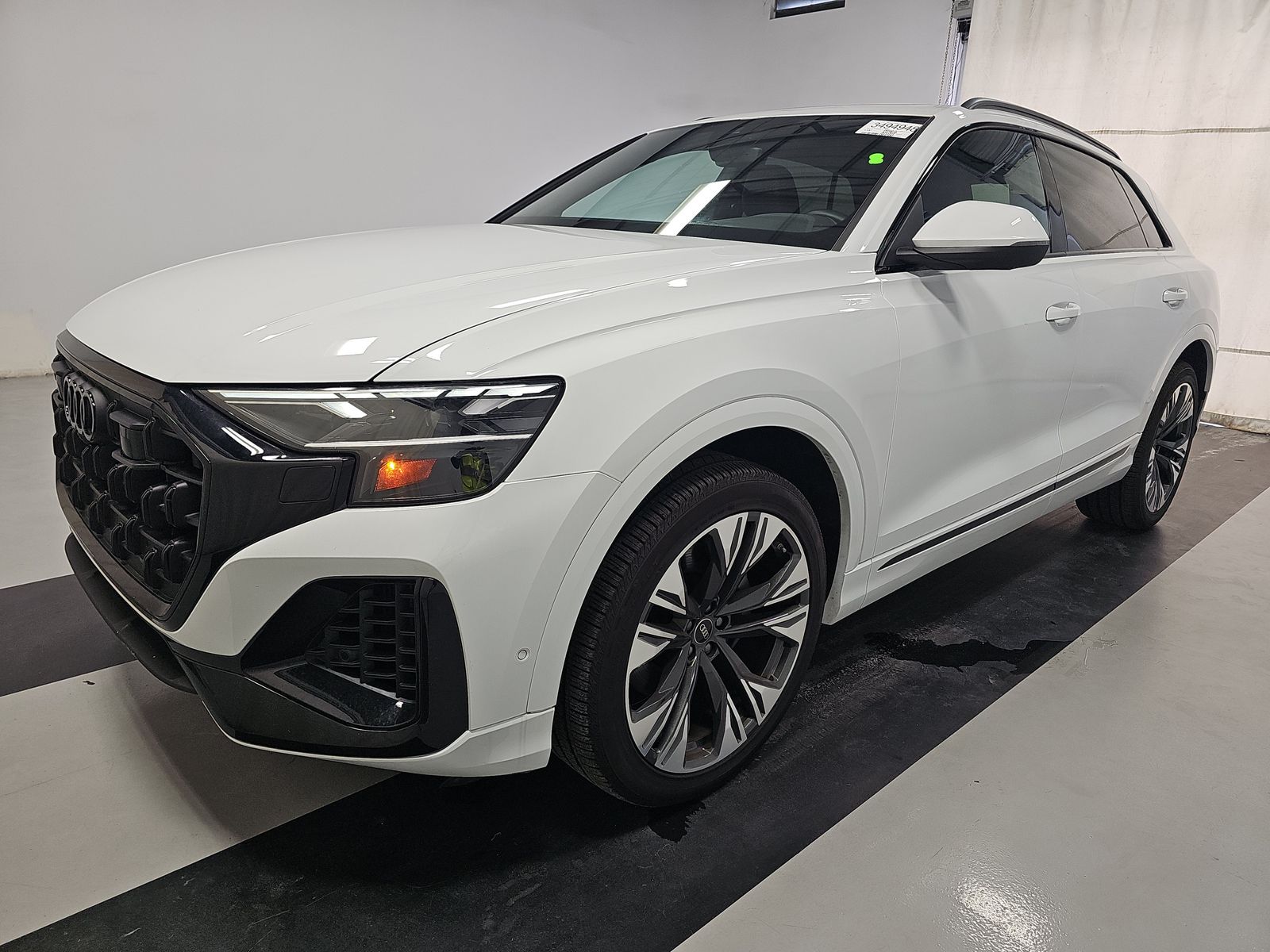 2025 Audi Q8 Premium 55 TFSI