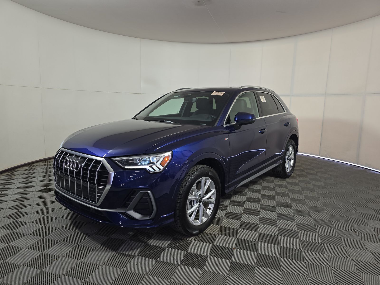 2024 Audi Q3 S line Premium Plus 45 TFSI