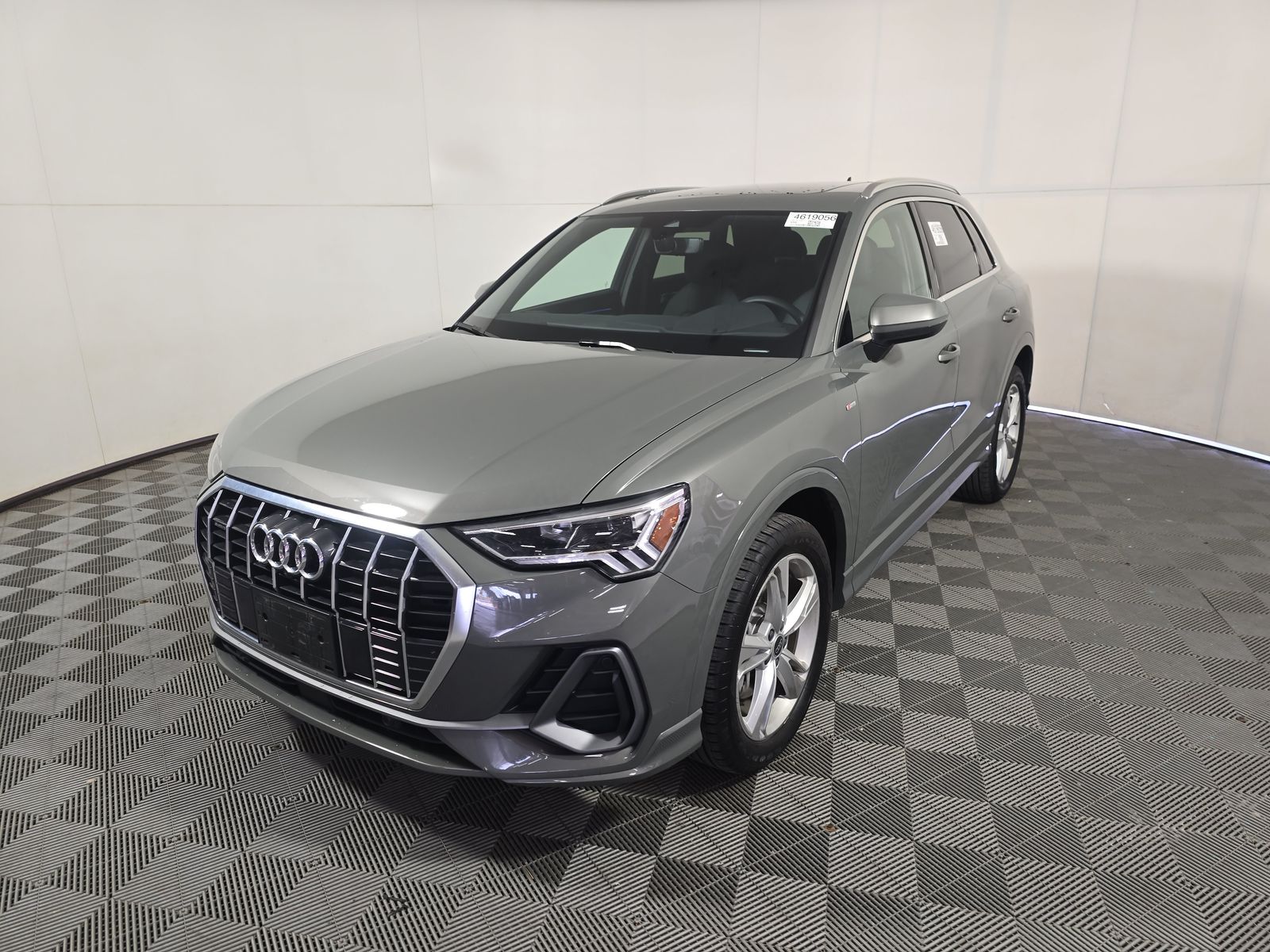 2024 Audi Q3 S line Premium Plus 45 TFSI