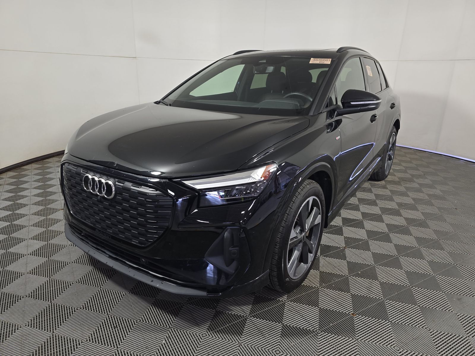 2025 Audi Q4 e-tron Premium Plus 55