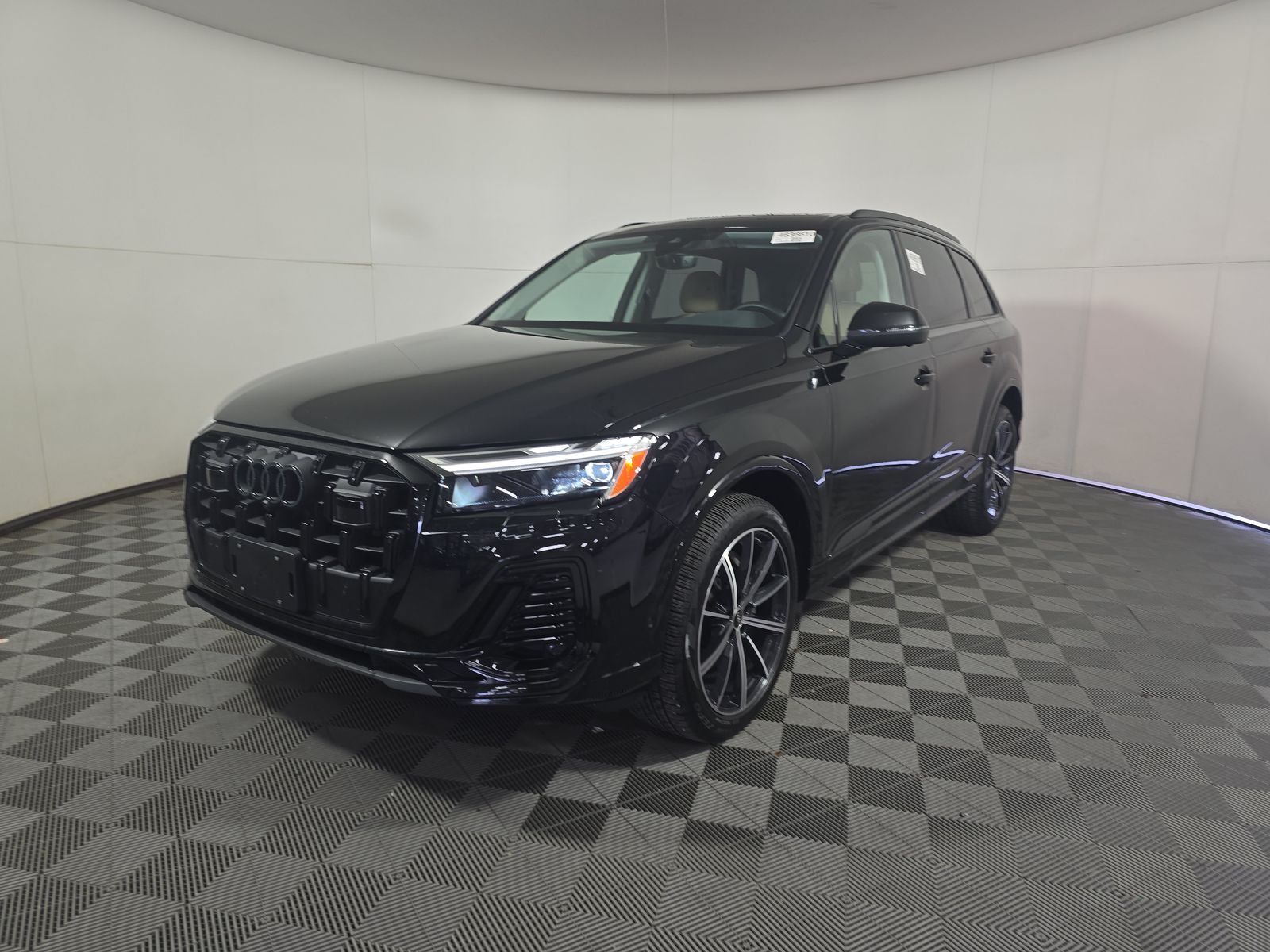 2025 Audi Q7 Premium Plus 45 TFSI