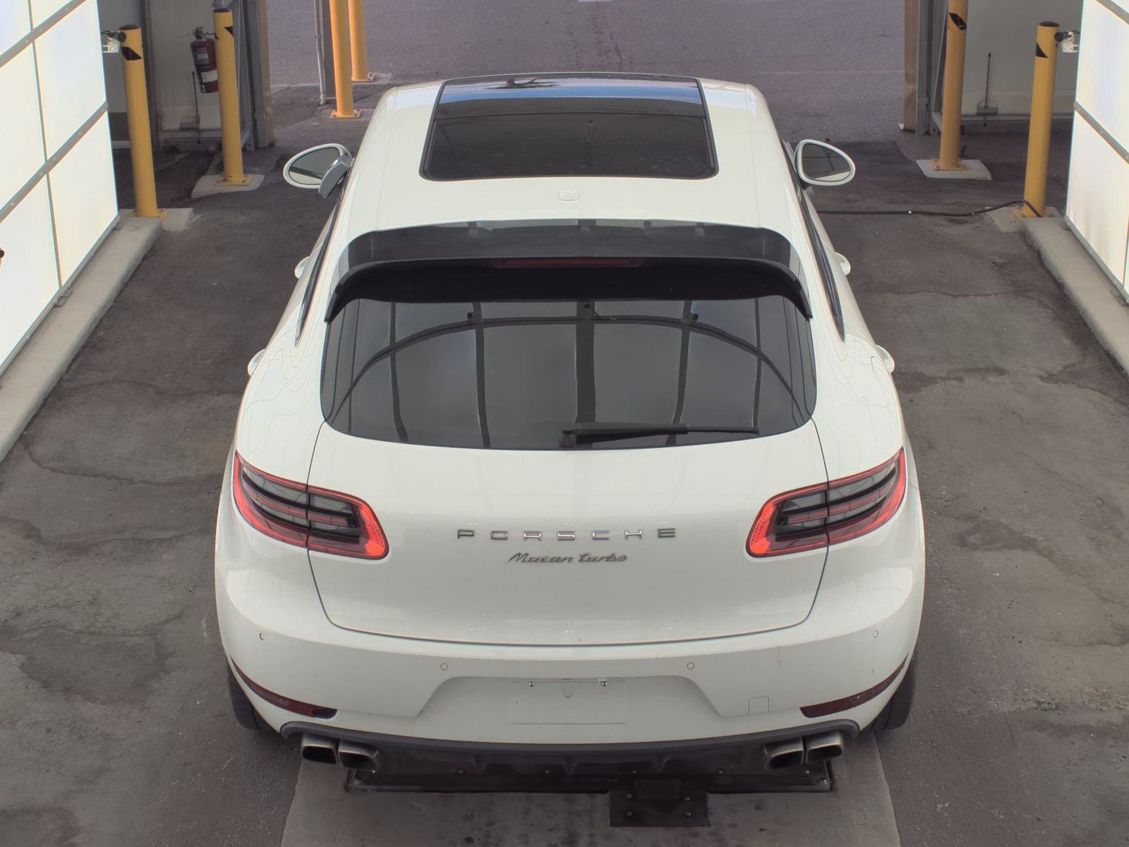 2015 Porsche Macan Turbo AWD