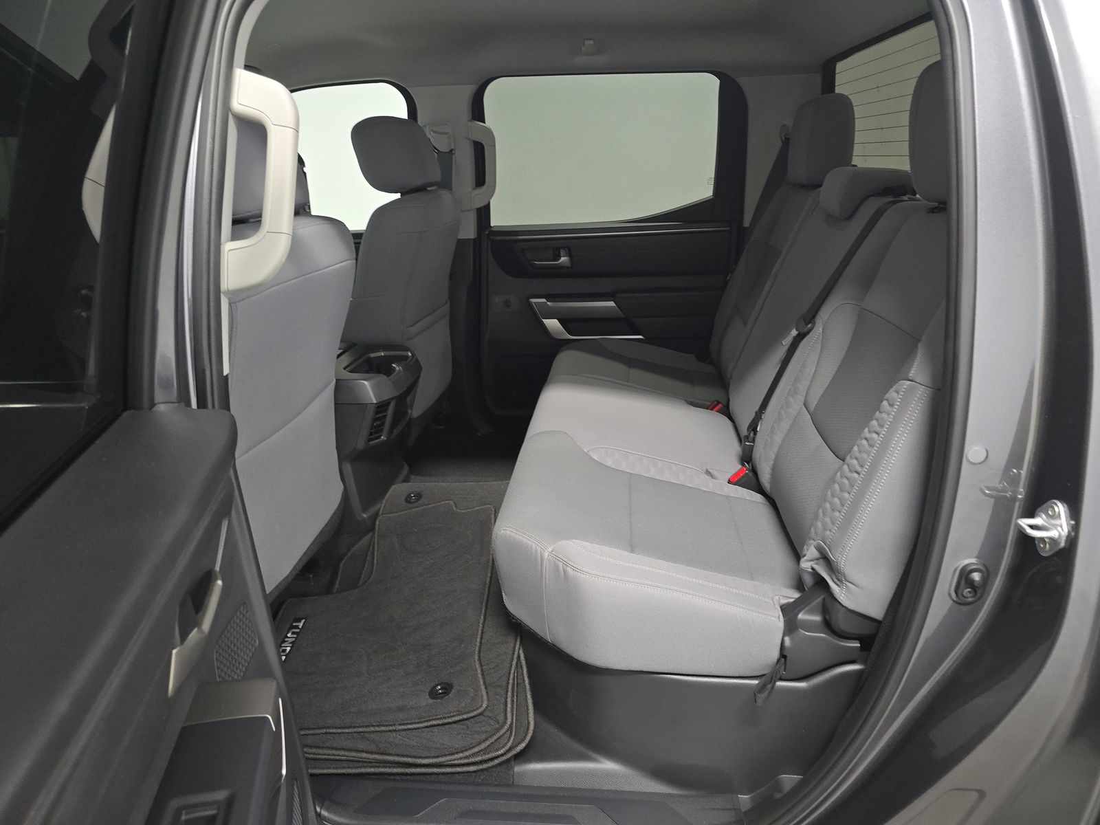 2022 Toyota Tundra SR5 AWD