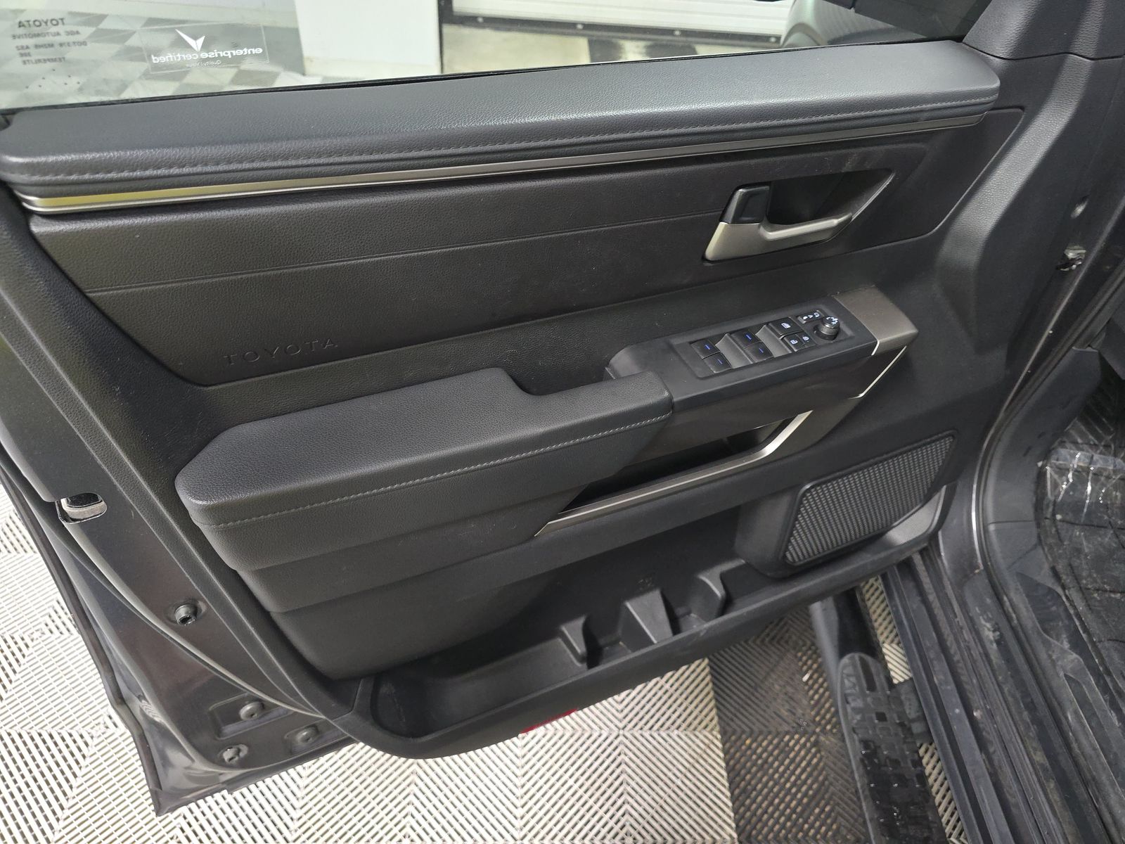 2022 Toyota Tundra SR5 AWD