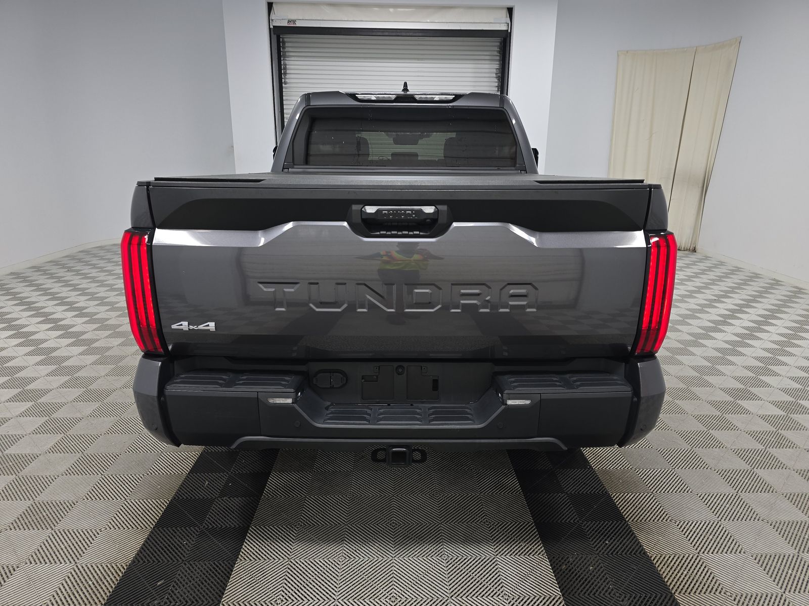 2022 Toyota Tundra SR5 AWD