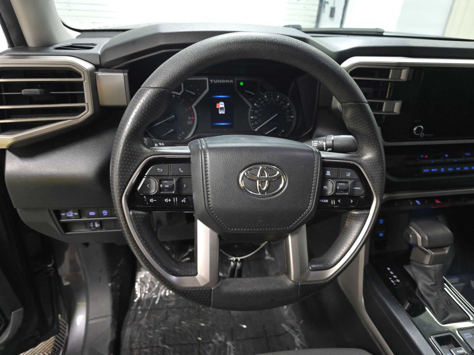 2022 Toyota Tundra SR5 AWD