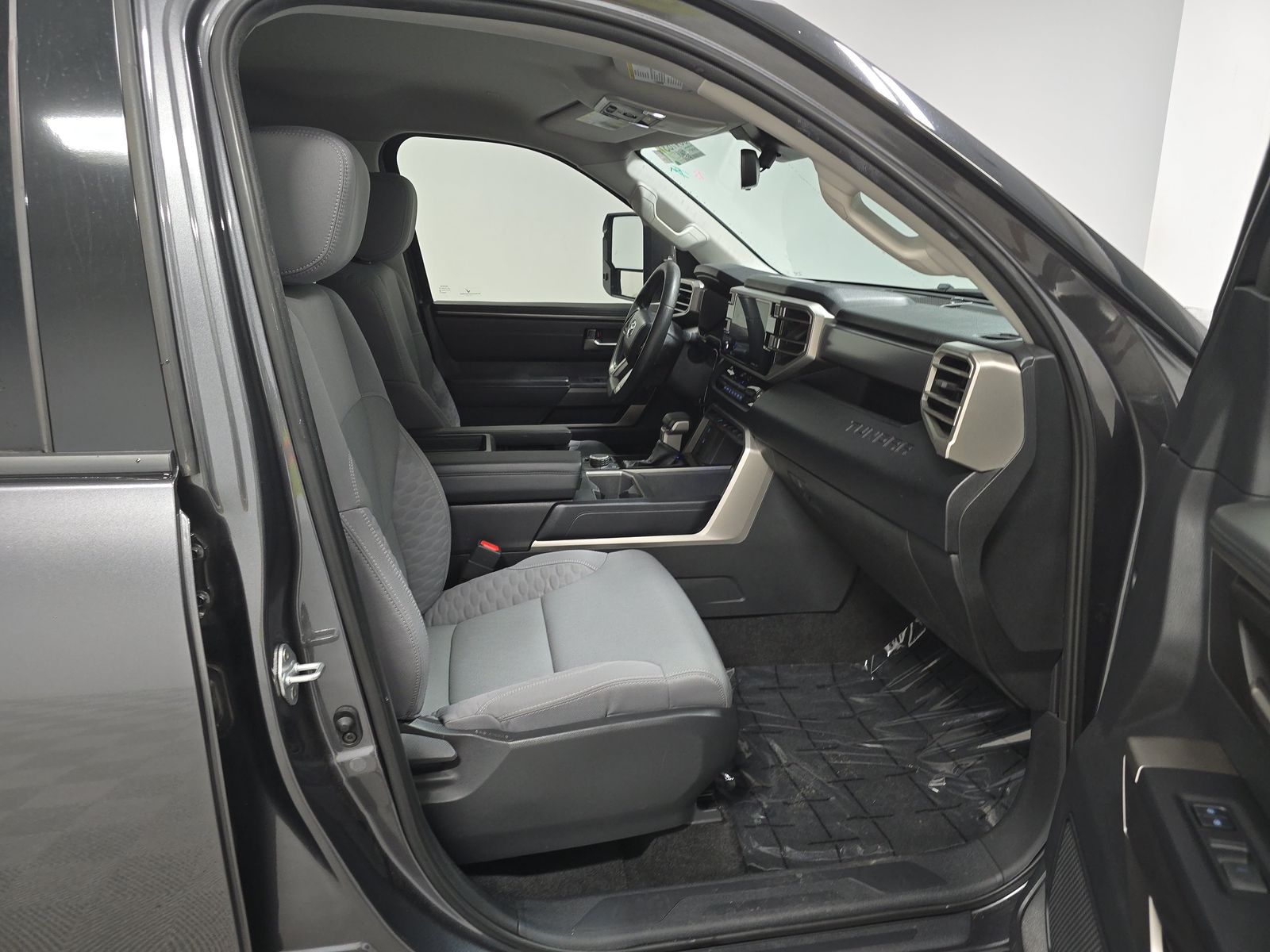 2022 Toyota Tundra SR5 AWD