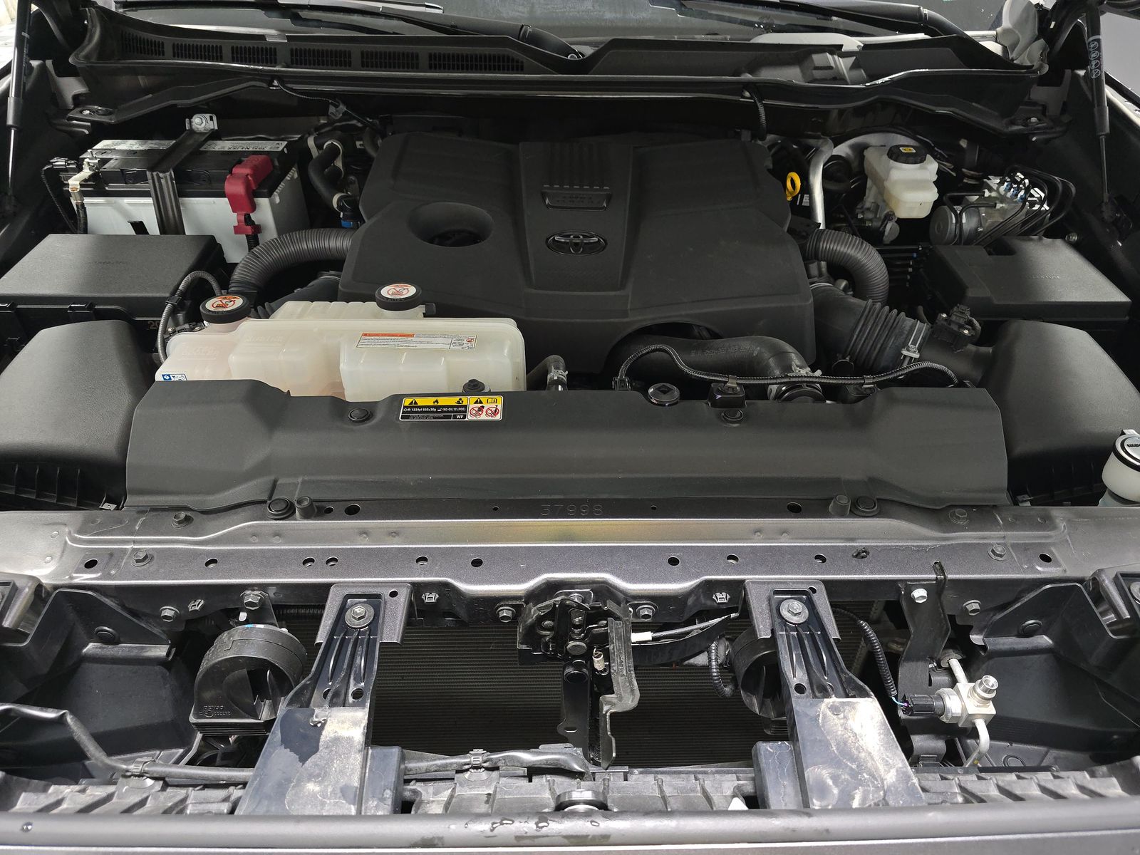 2022 Toyota Tundra SR5 AWD