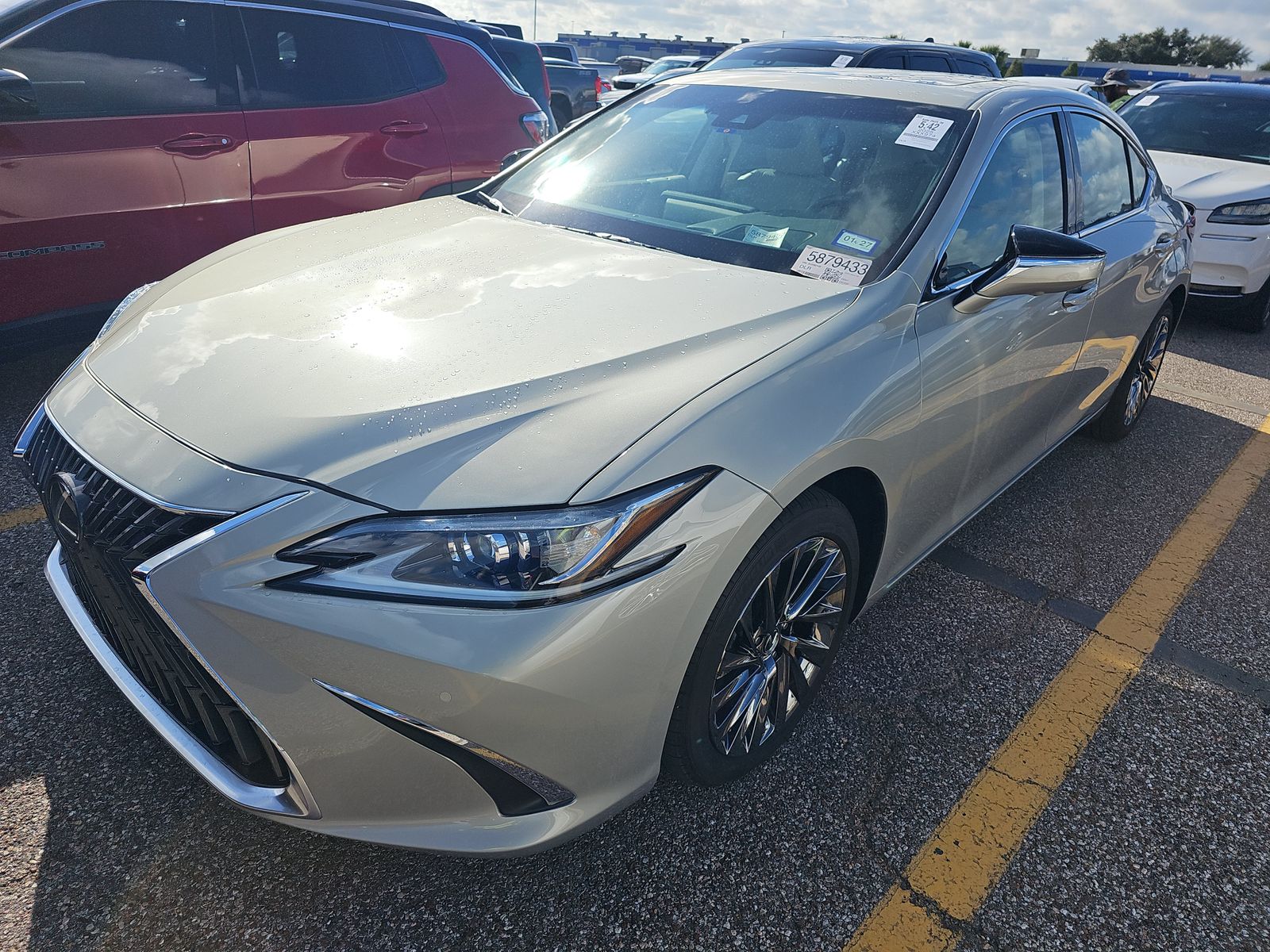 2025 Lexus ES 300h