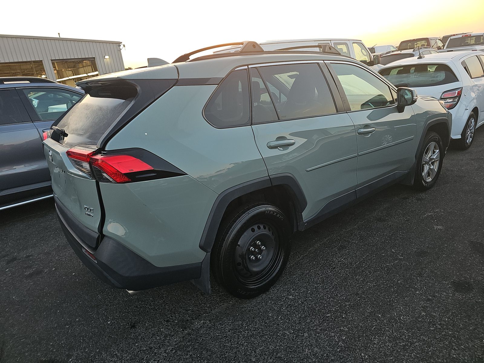 2021 Toyota RAV4 XLE AWD