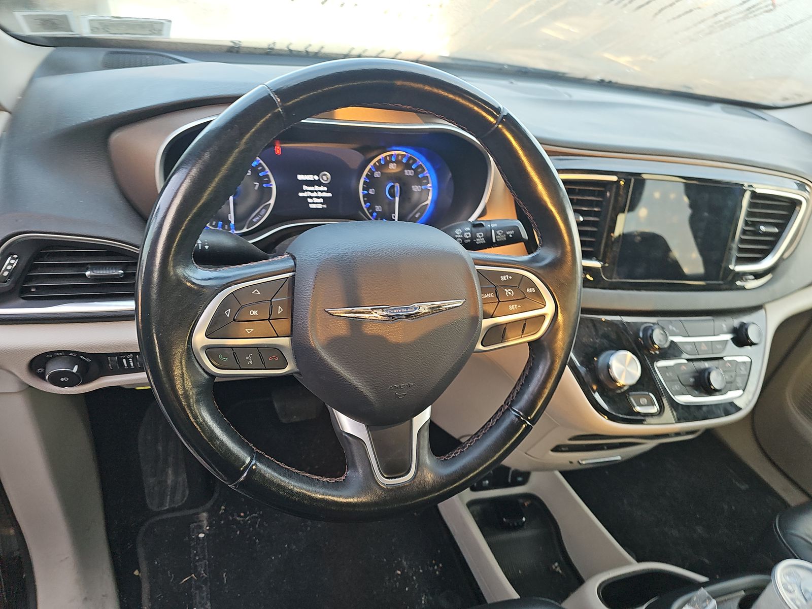 2017 Chrysler Pacifica Touring L Plus FWD