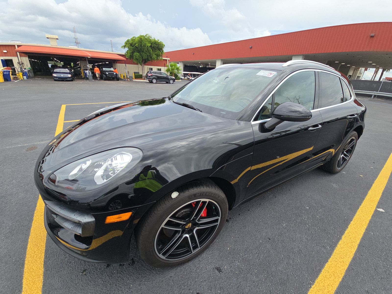 2018 Porsche Macan Turbo