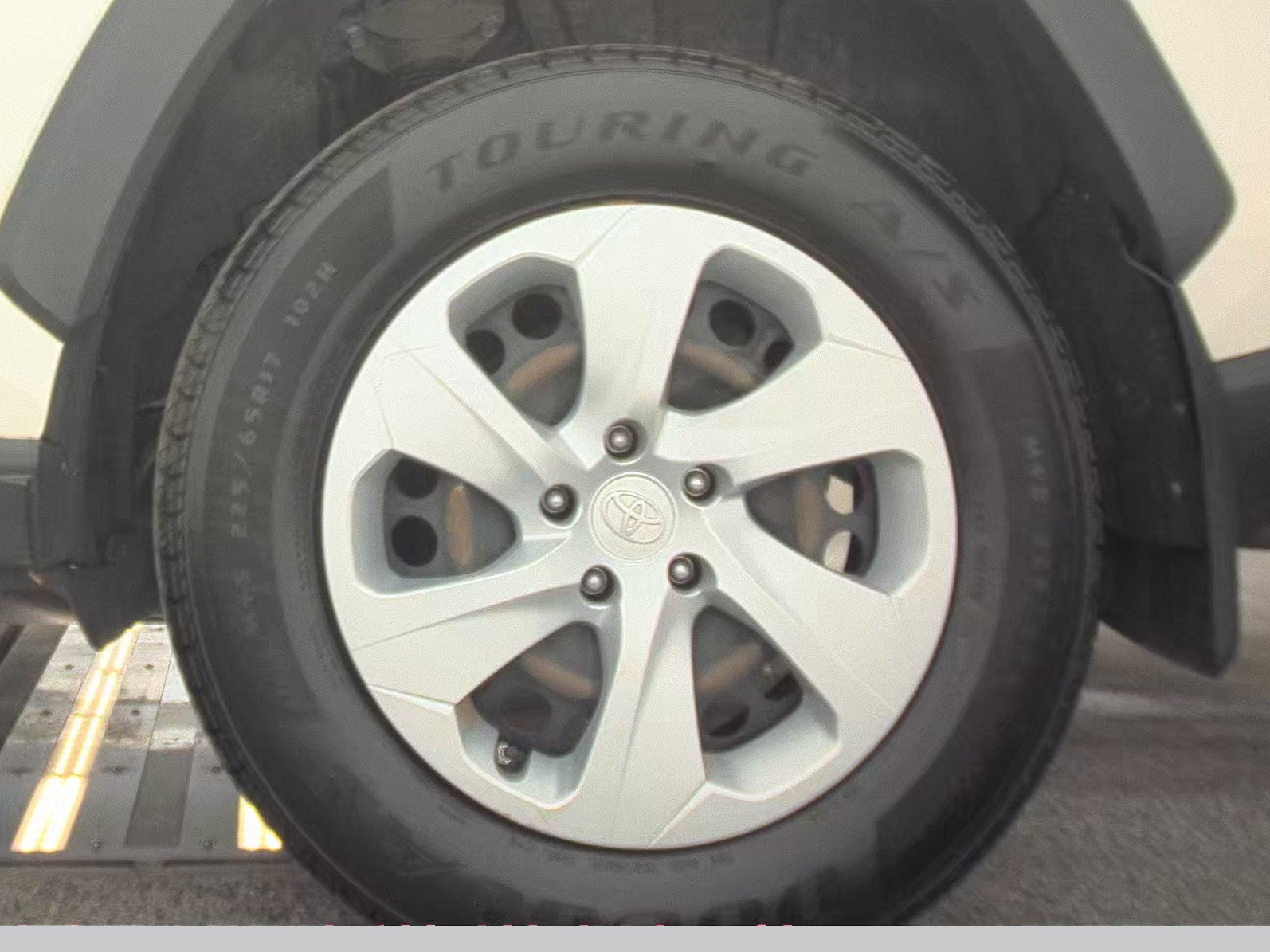 2019 Toyota RAV4 LE AWD