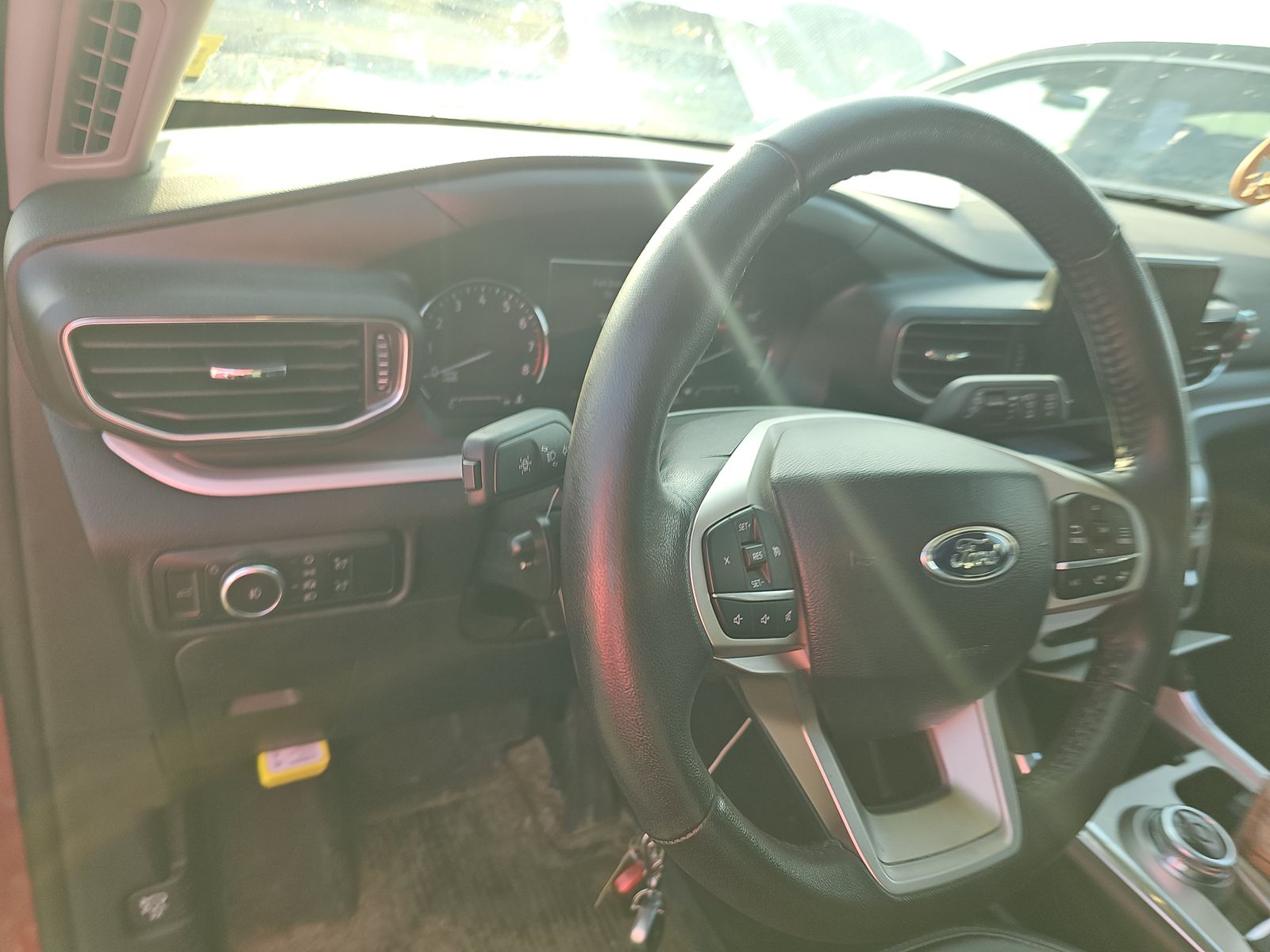 2023 Ford Explorer XLT AWD