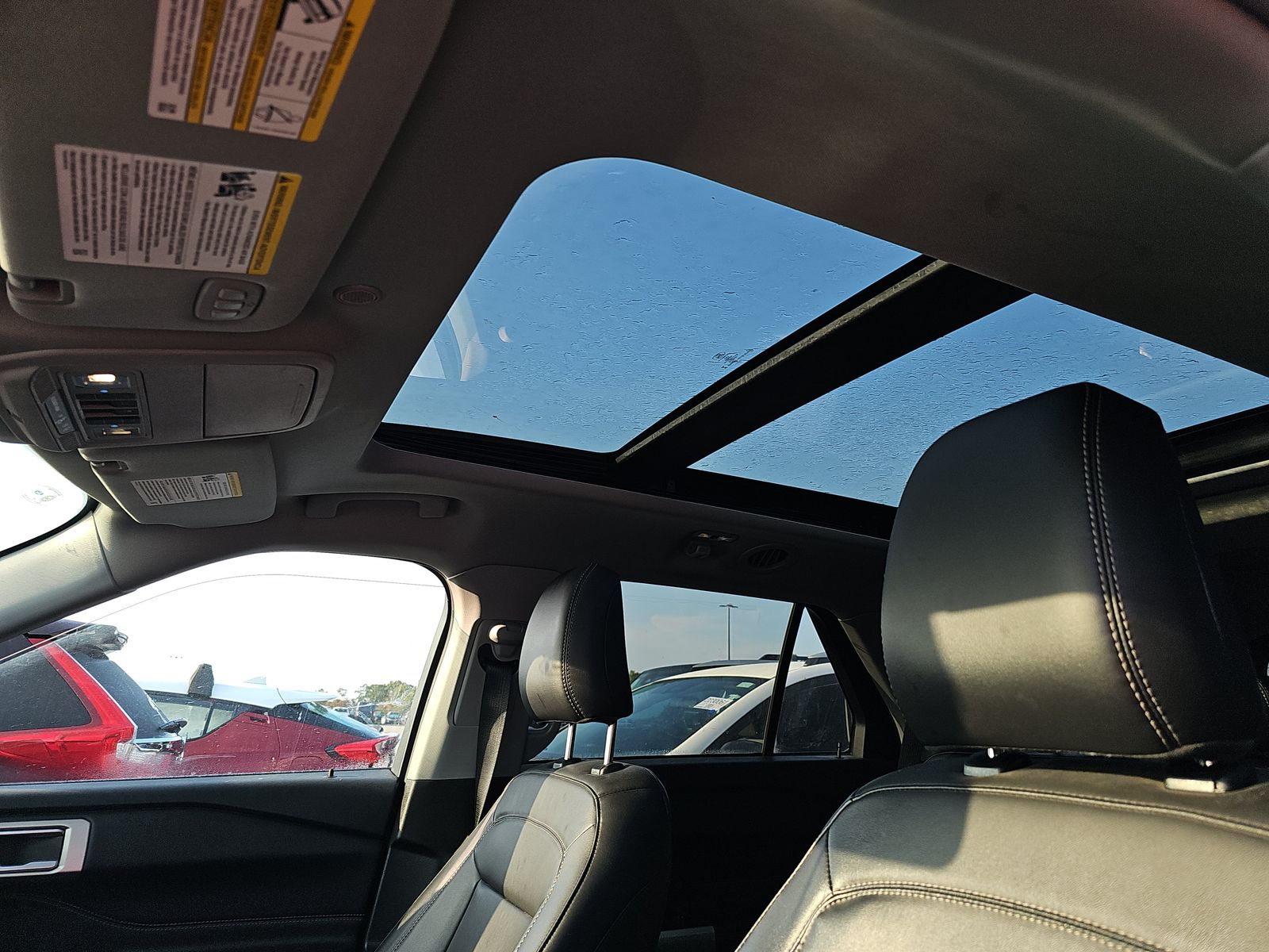 2023 Ford Explorer XLT AWD