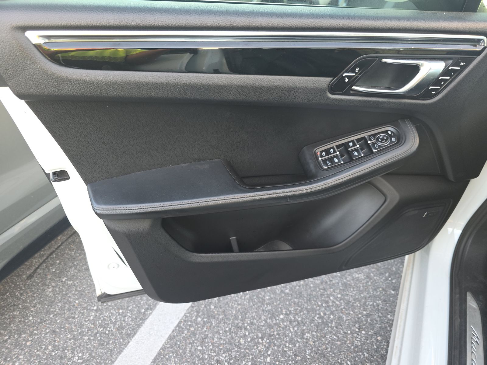 2015 Porsche Macan Turbo AWD
