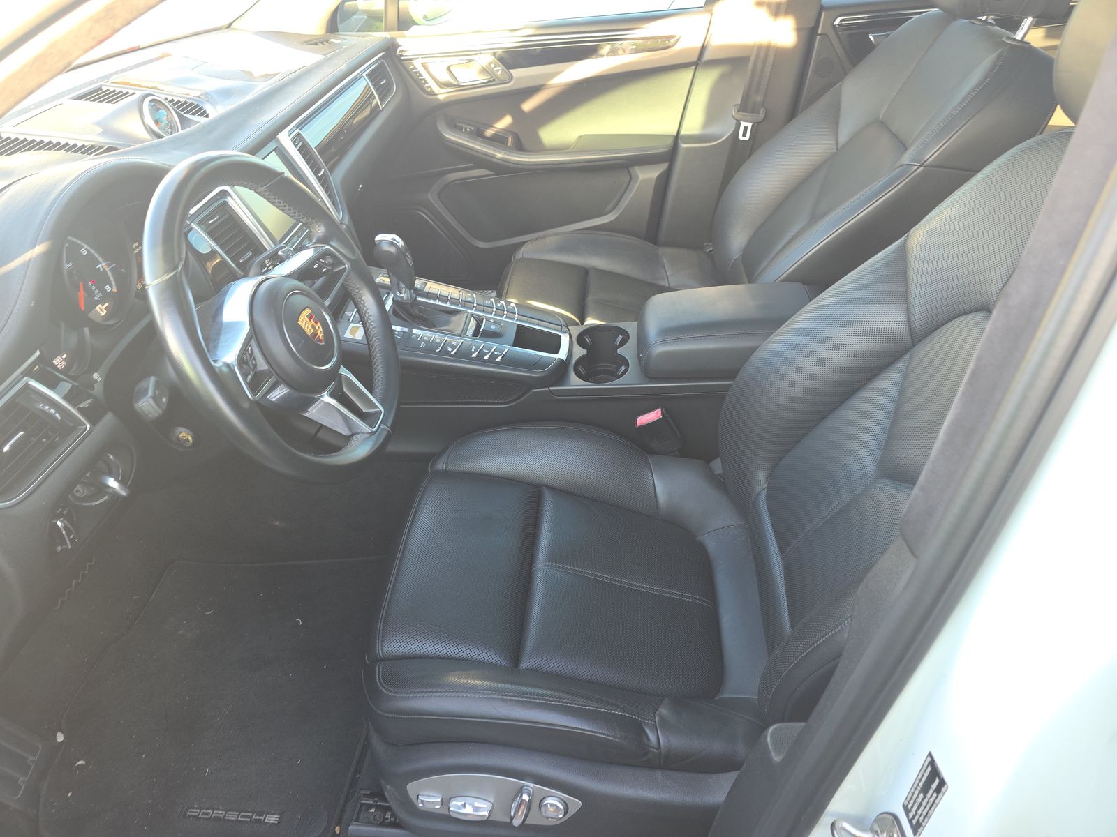 2015 Porsche Macan Turbo AWD