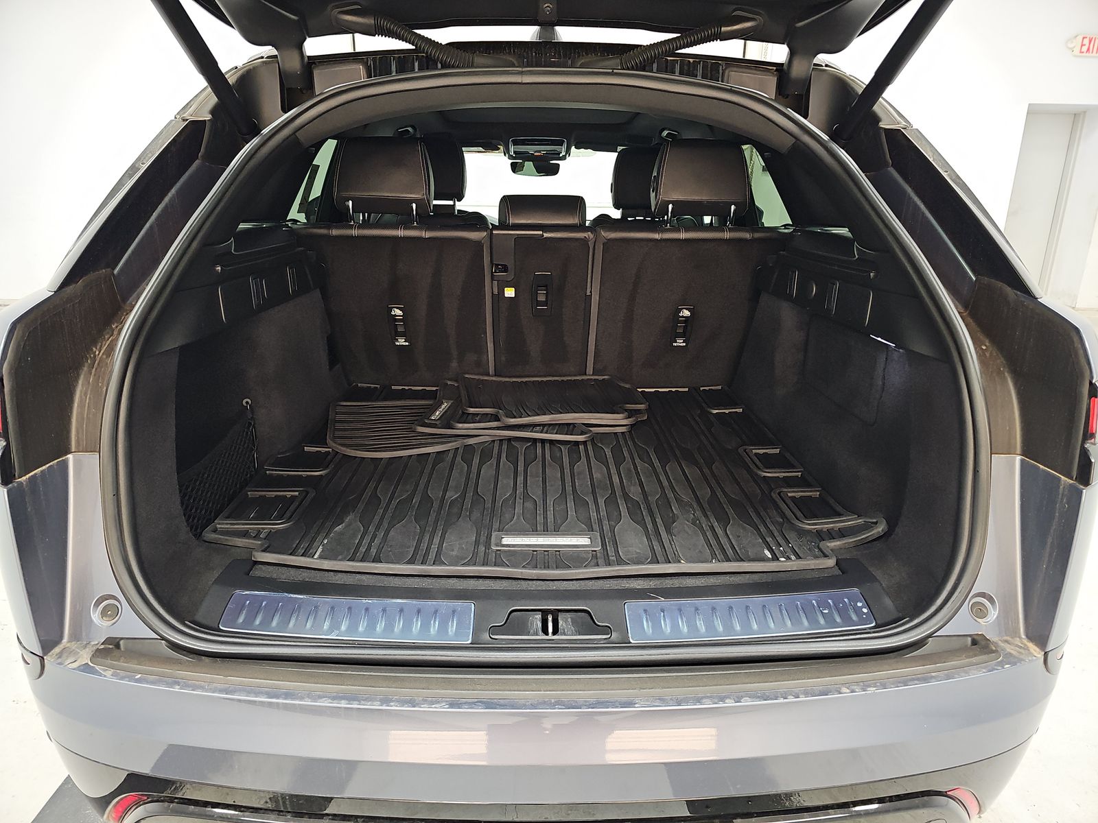 2023 Land Rover Range Rover Velar R-Dynamic S AWD