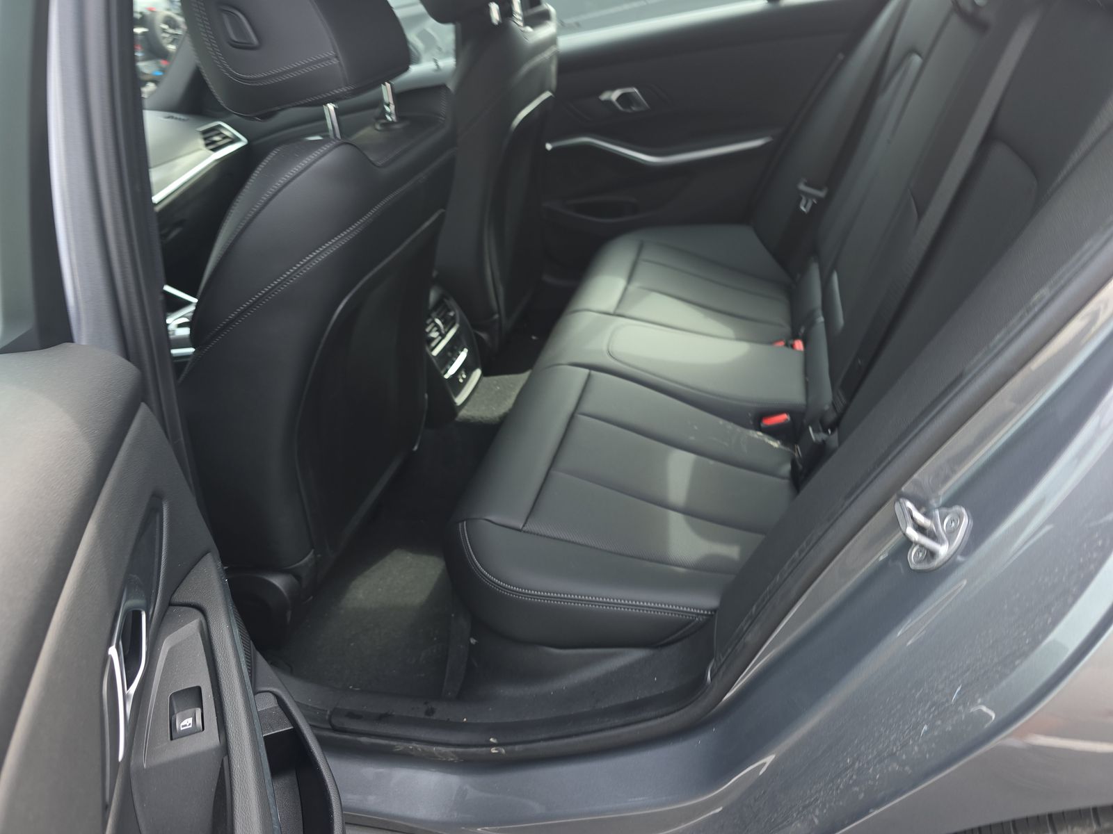 2024 BMW 3 Series 330i xDrive AWD