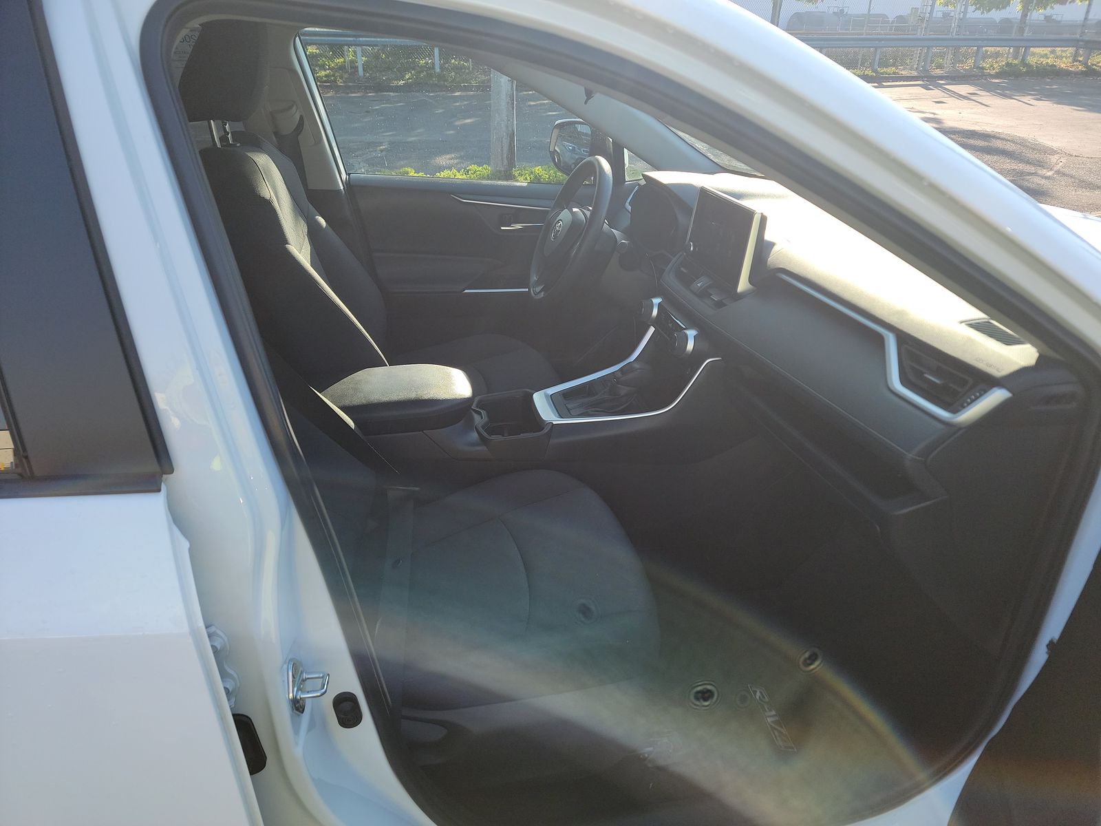 2024 Toyota RAV4 XLE FWD