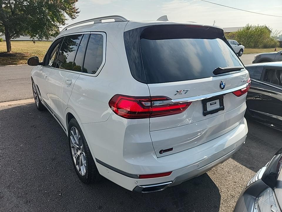 2022 BMW X7 xDrive40i AWD