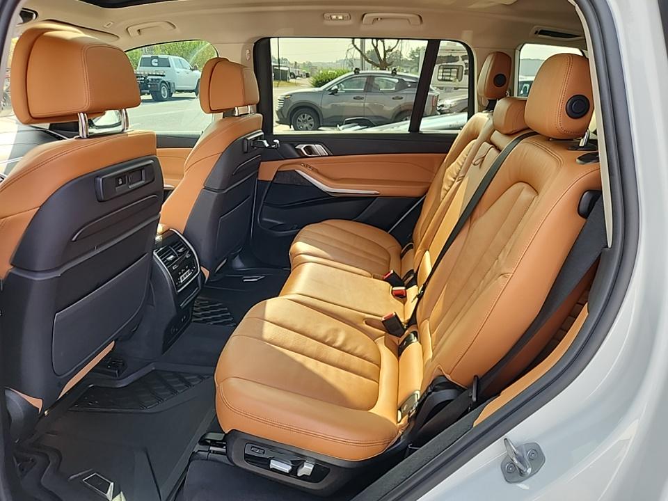 2022 BMW X7 xDrive40i AWD