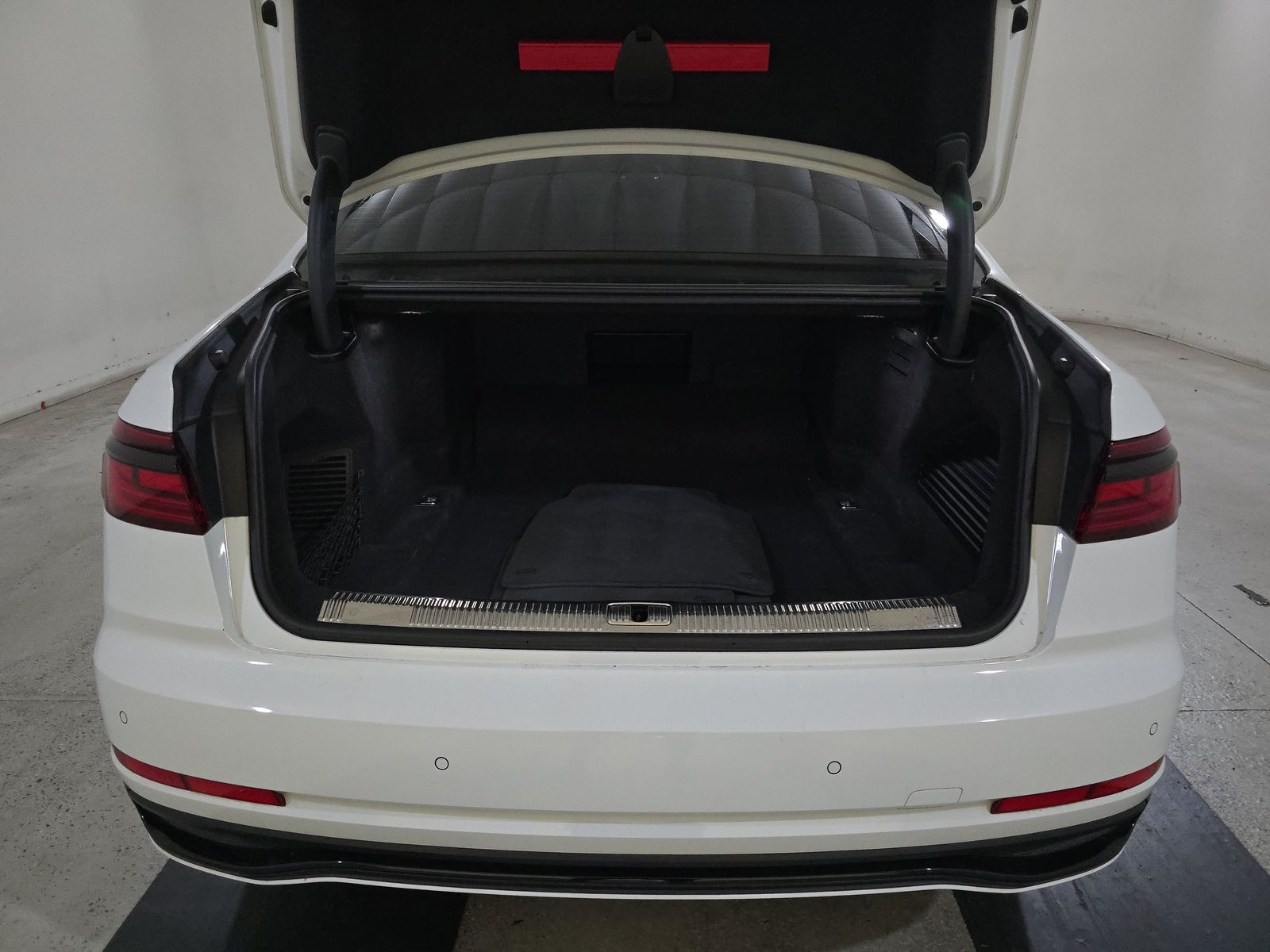 2022 Audi A8 Base AWD