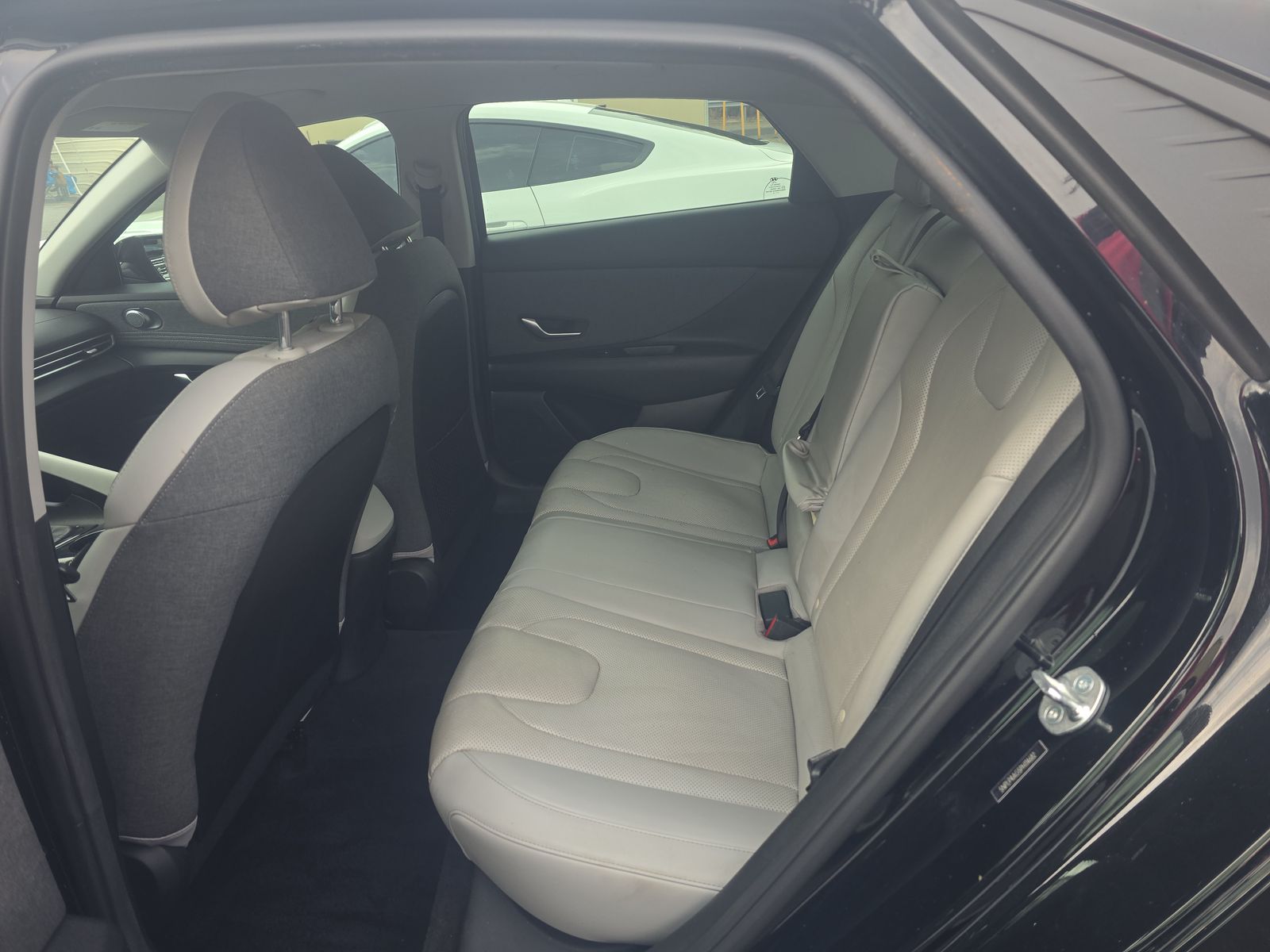 2023 Hyundai Elantra Limited FWD