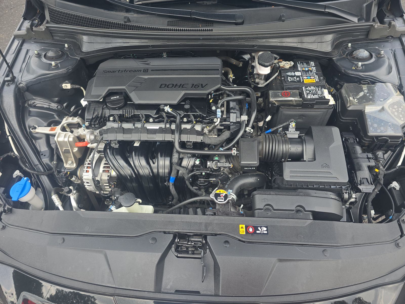 2023 Hyundai Elantra Limited FWD