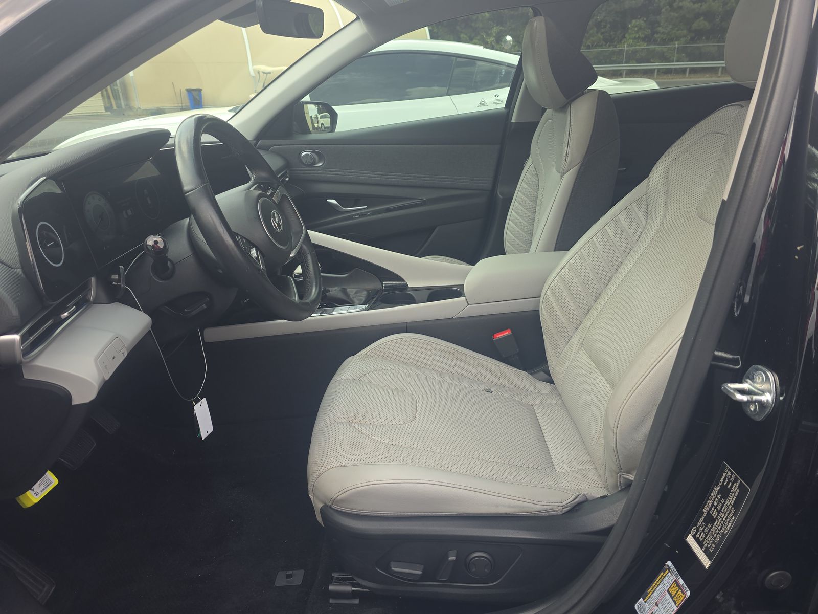 2023 Hyundai Elantra Limited FWD