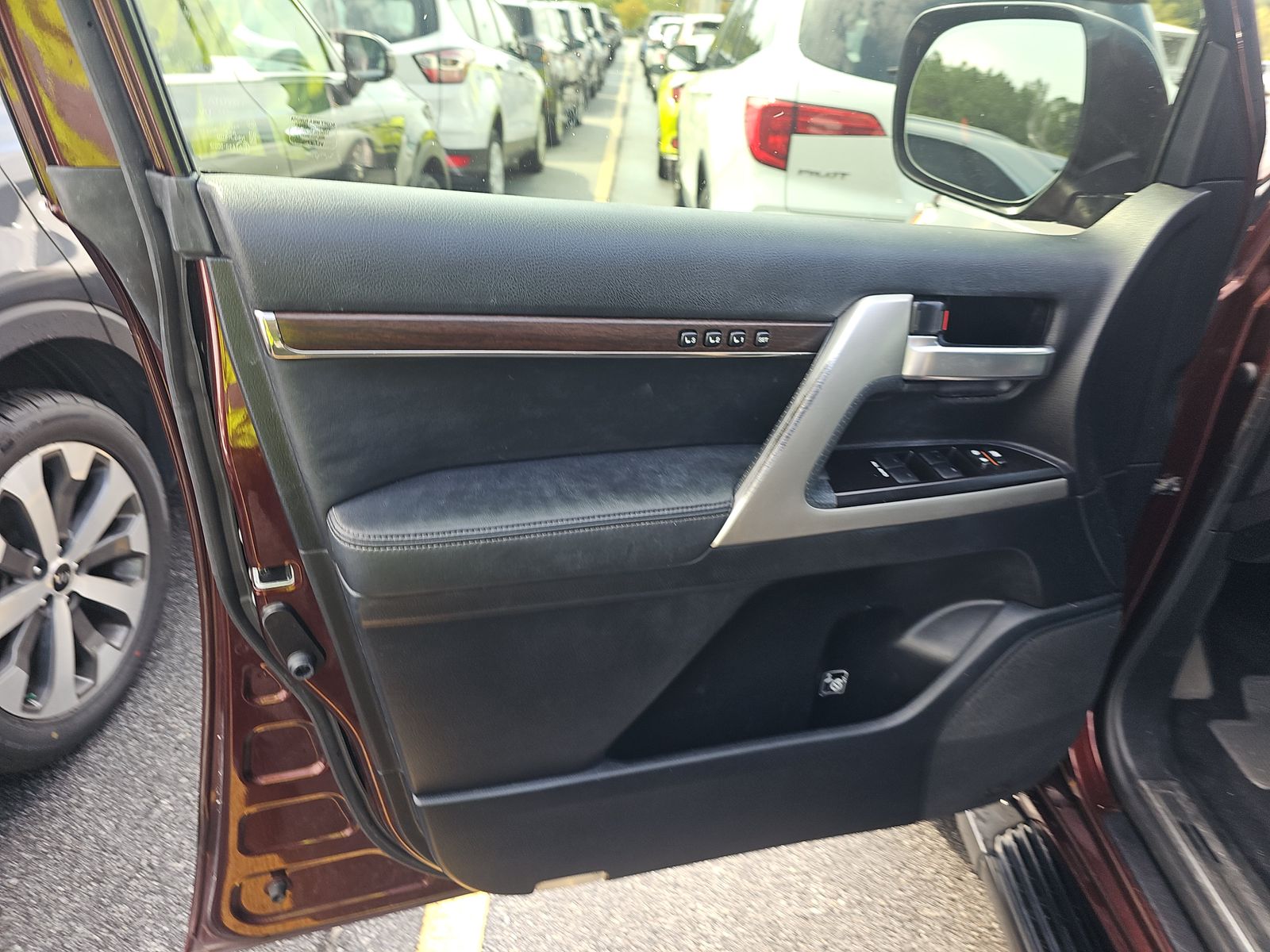 2016 Toyota Land Cruiser Base AWD