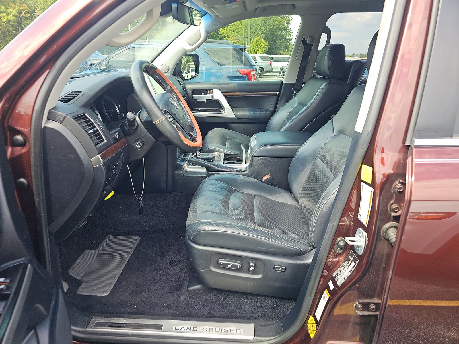 2016 Toyota Land Cruiser Base AWD