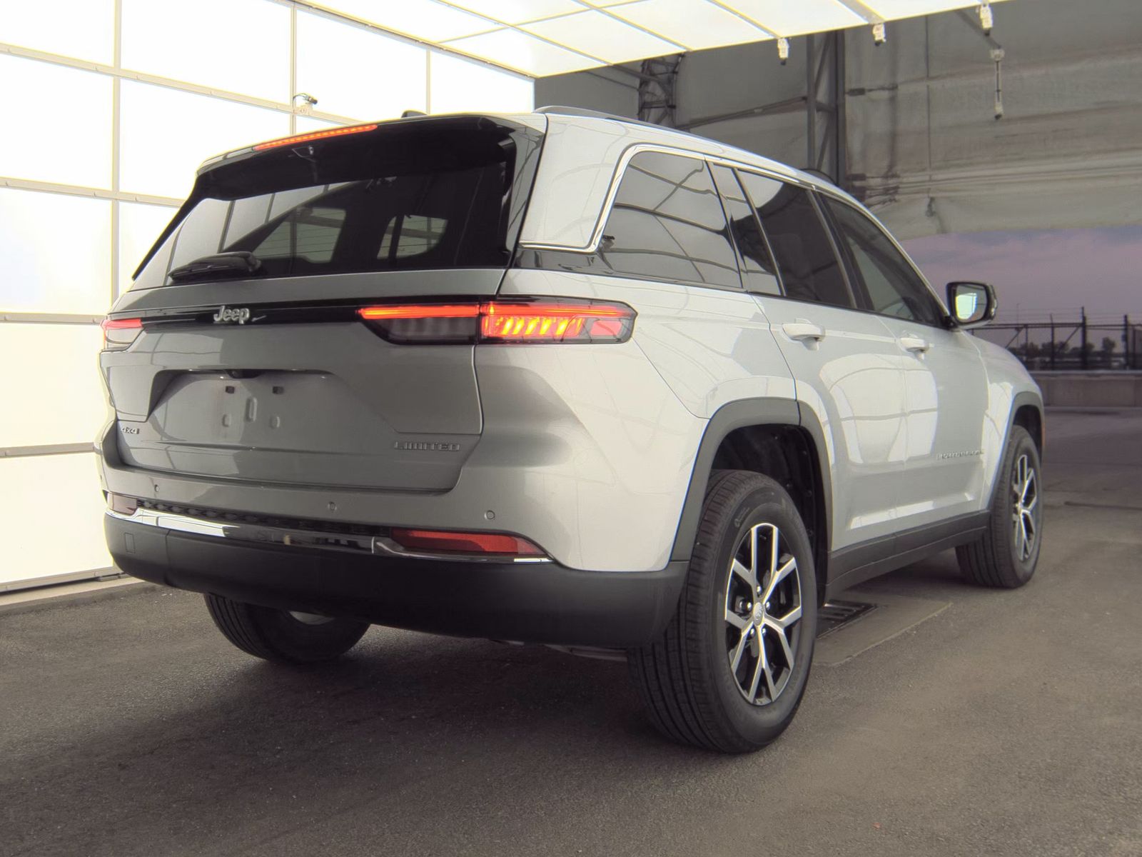 2024 Jeep Grand Cherokee Limited AWD