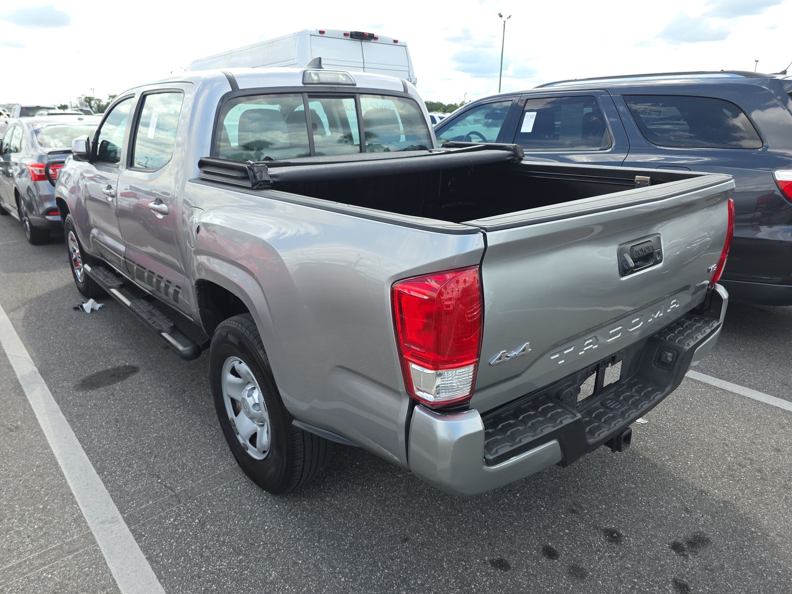 2017 Toyota Tacoma SR AWD