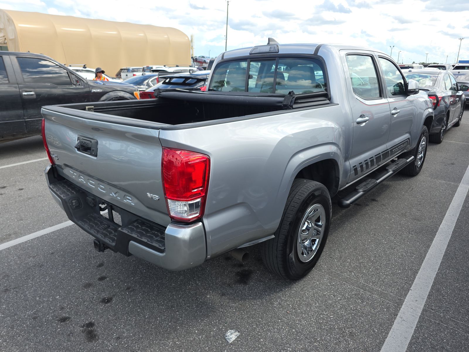 2017 Toyota Tacoma SR AWD