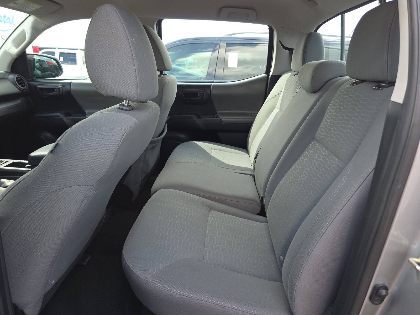 2017 Toyota Tacoma SR AWD