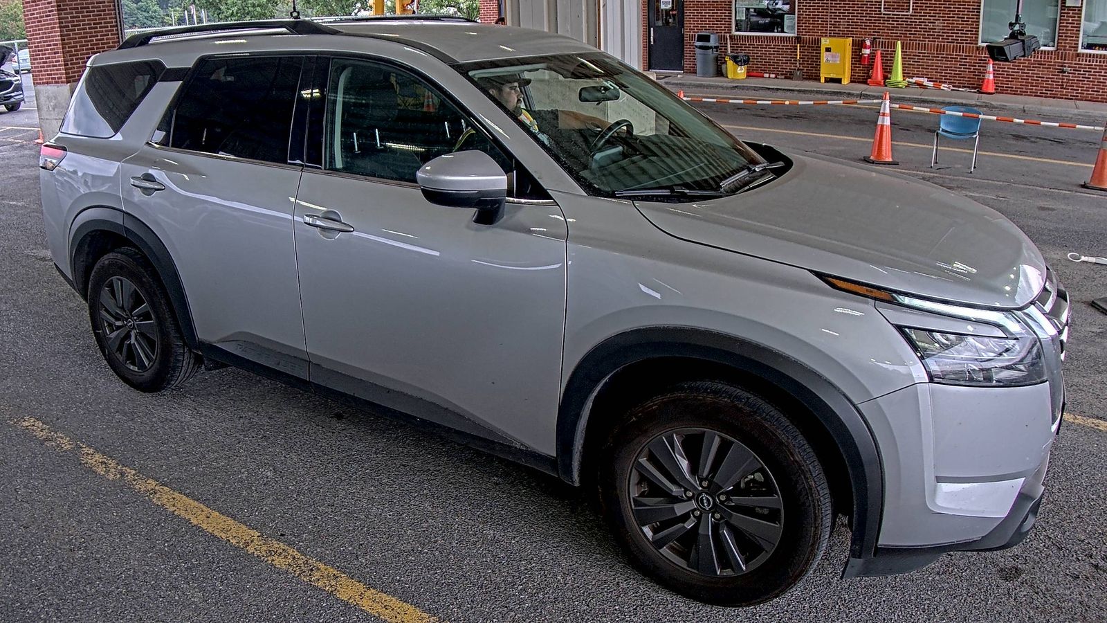 2024 Nissan Pathfinder SV FWD